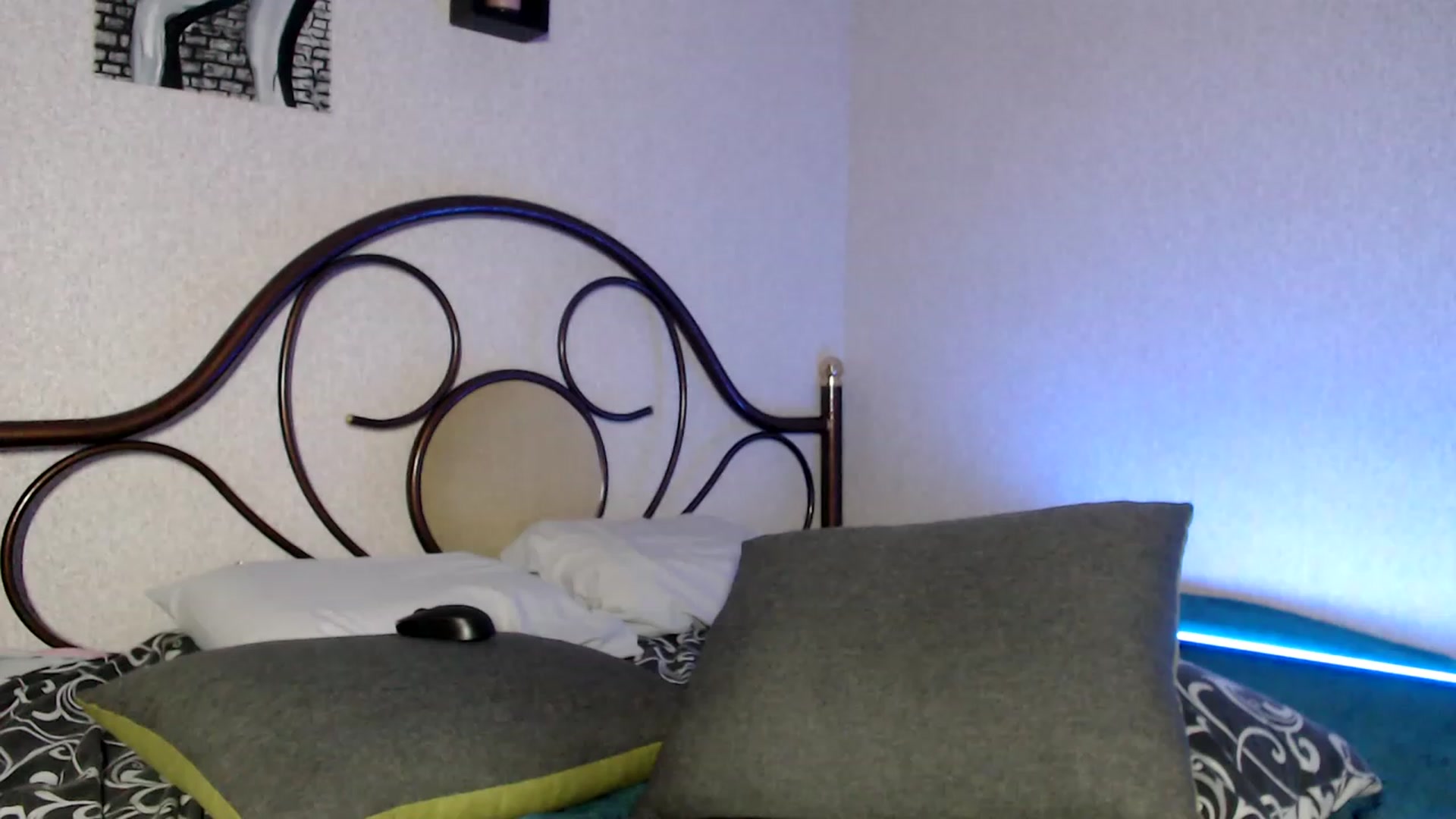 Gallery image thumbnail from Wow__kelly's myfreecams stream on, 11/16/2023, 17:07 image 2 of 20