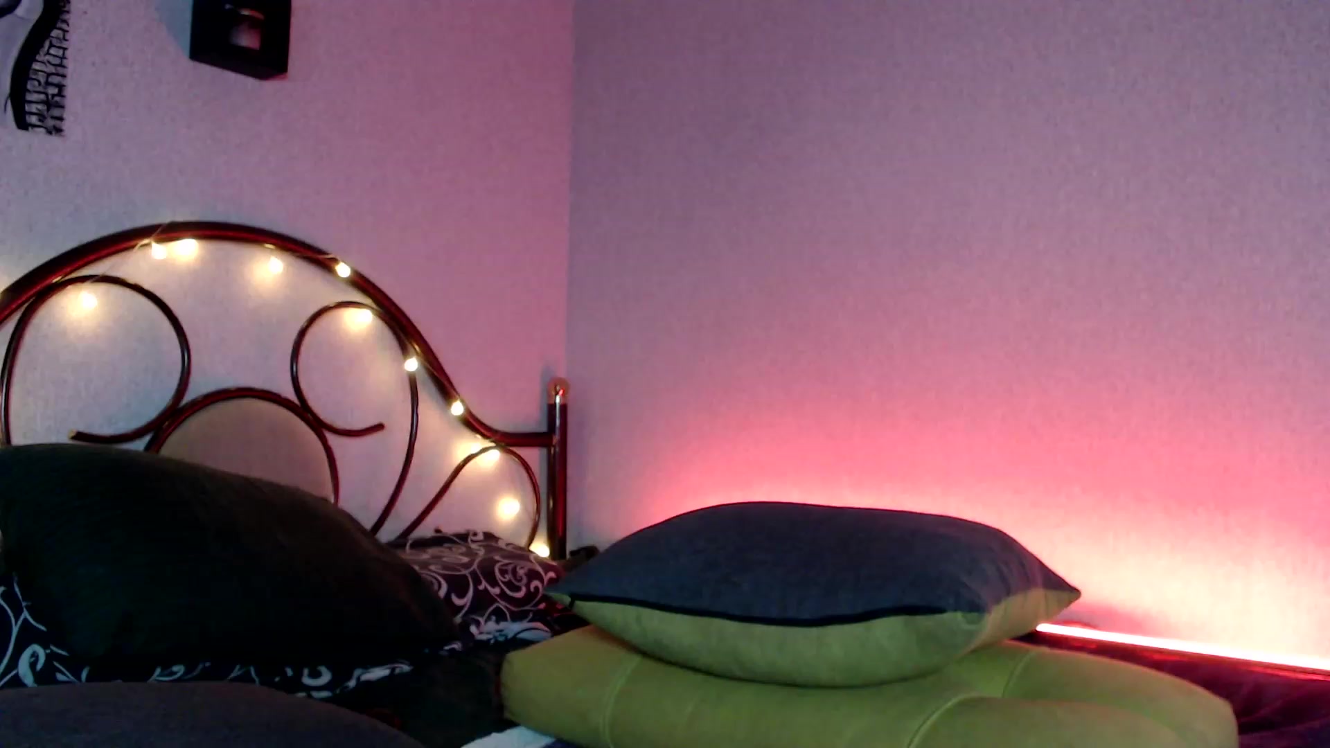 Gallery image thumbnail from Wow__kelly's myfreecams stream on, 03/17/2024, 16:09 image 8 of 20