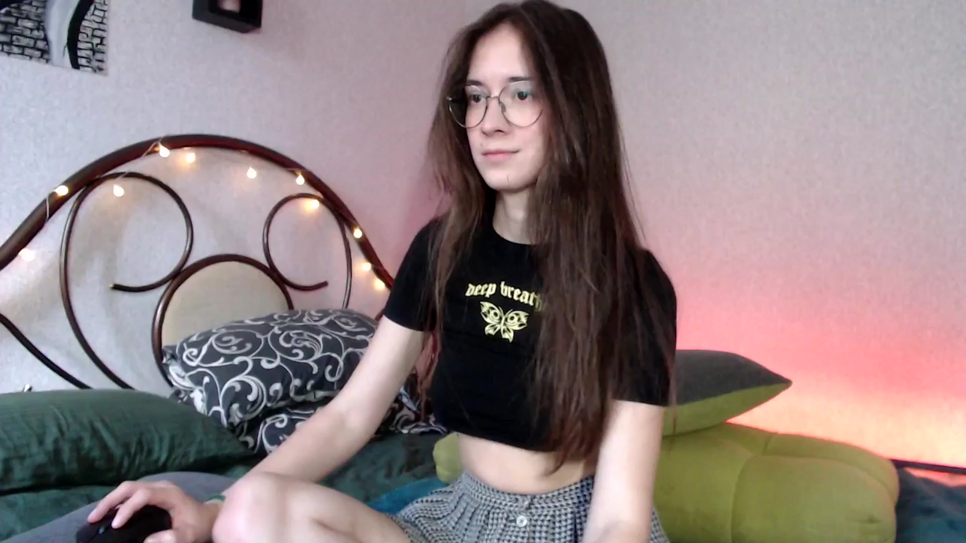Gallery image thumbnail from Wow__kelly's myfreecams stream on, 06/30/2024, 11:25 image 13 of 20