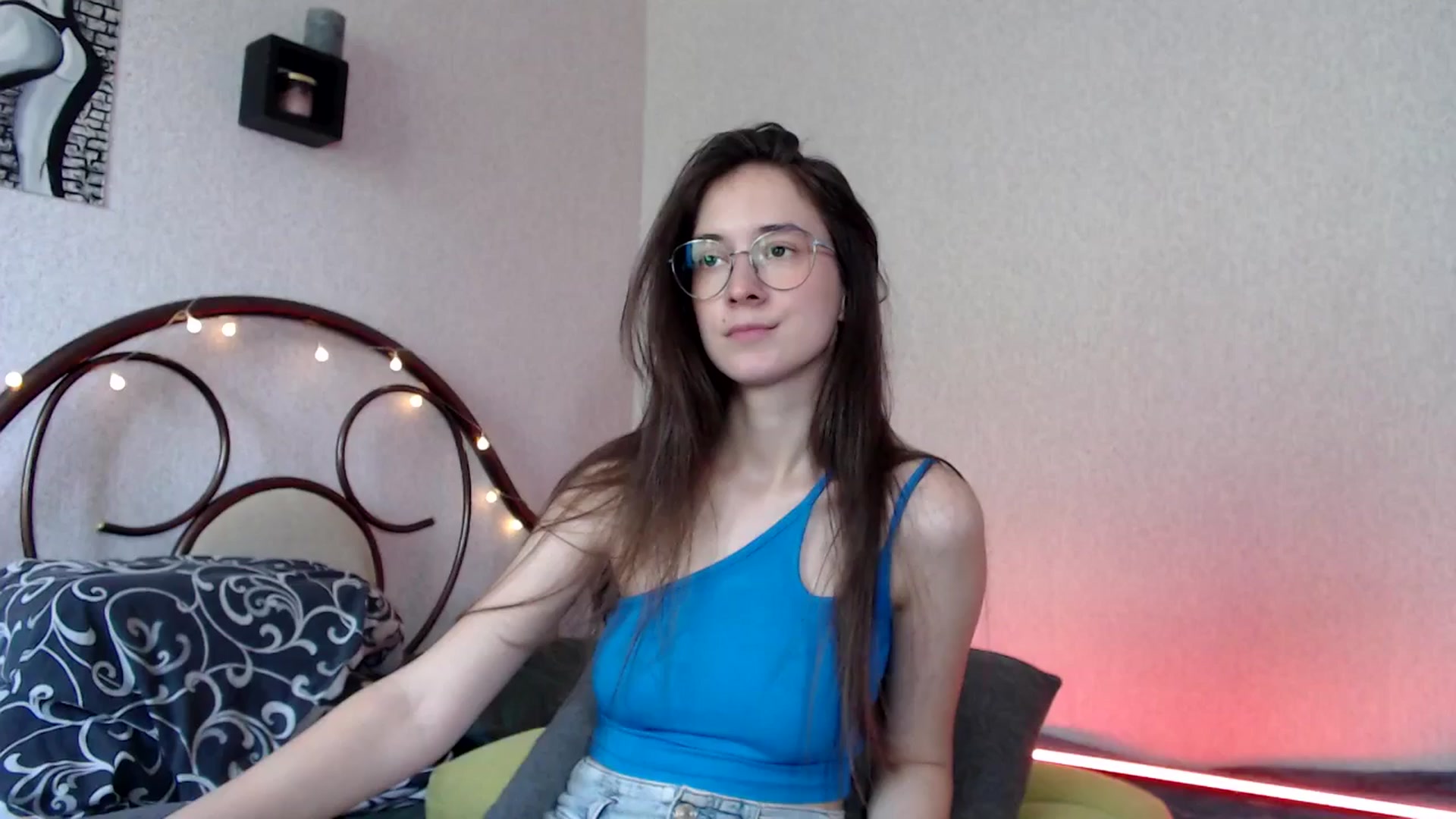 Gallery image thumbnail from Wow__kelly's myfreecams stream on, 07/02/2024, 12:29 image 6 of 20