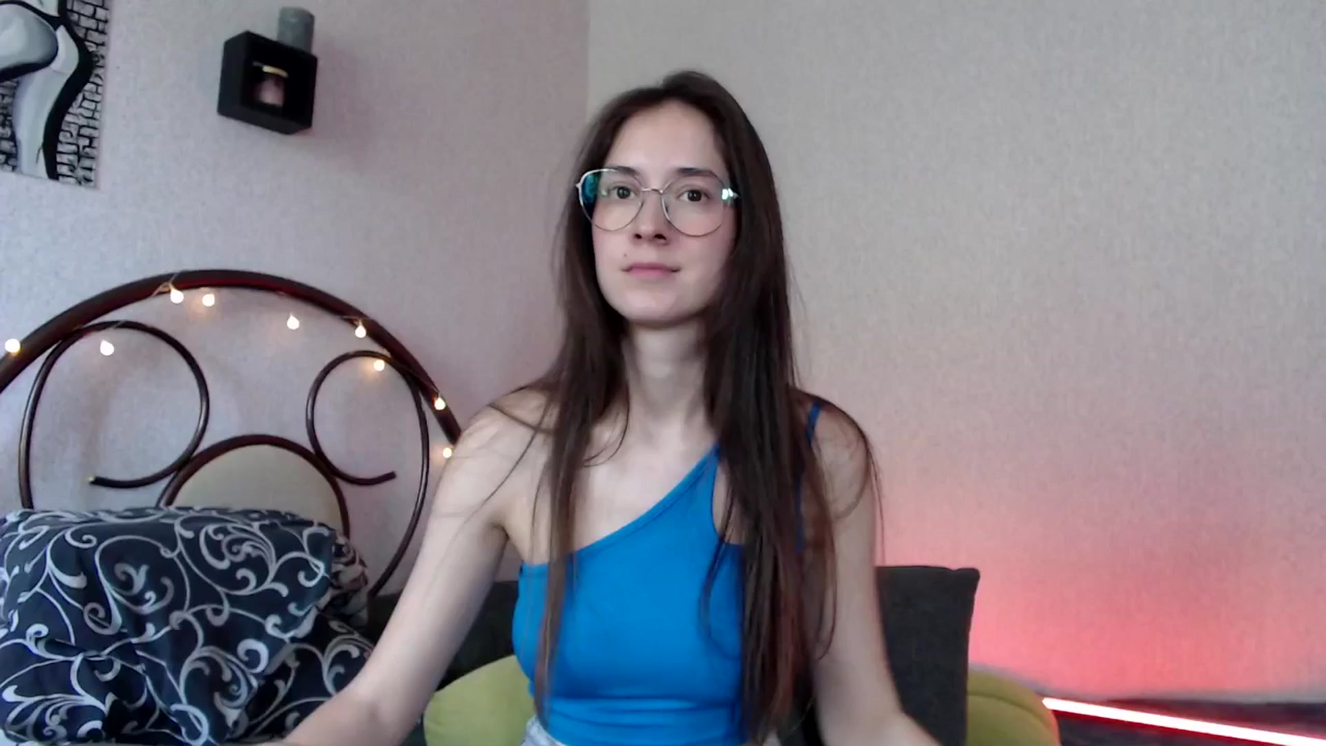 Gallery image thumbnail from Wow__kelly's myfreecams stream on, 07/02/2024, 12:29 image 14 of 20