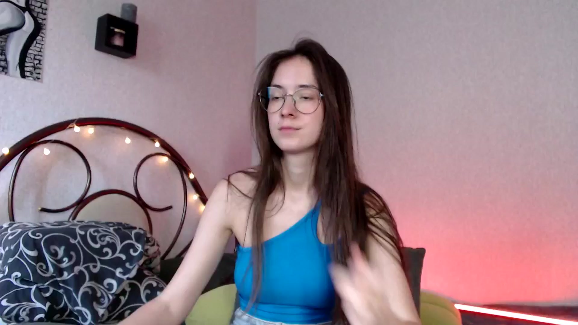 Gallery image thumbnail from Wow__kelly's myfreecams stream on, 07/02/2024, 12:29 image 16 of 20