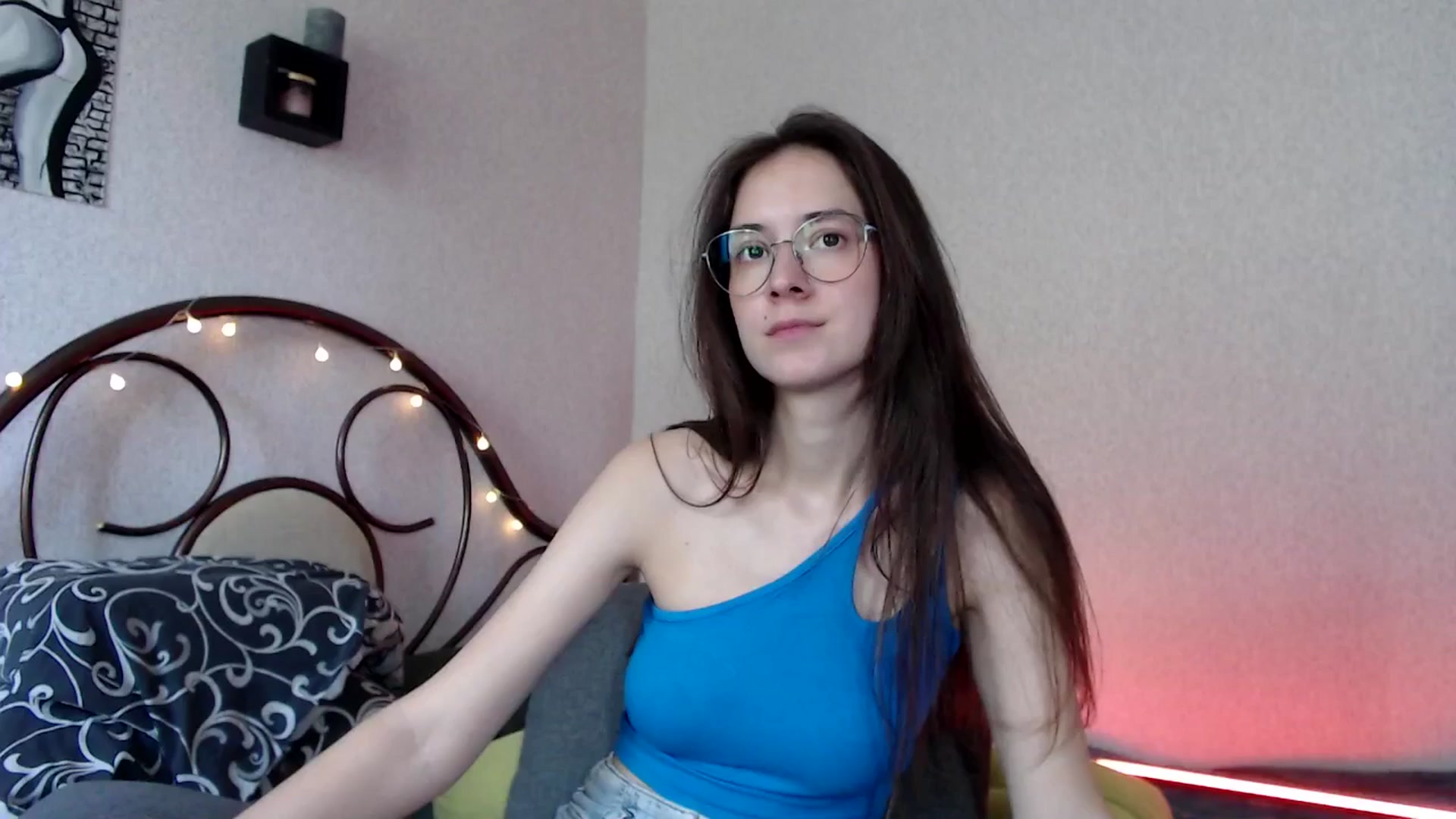 Gallery image thumbnail from Wow__kelly's myfreecams stream on, 07/02/2024, 12:29 image 12 of 20