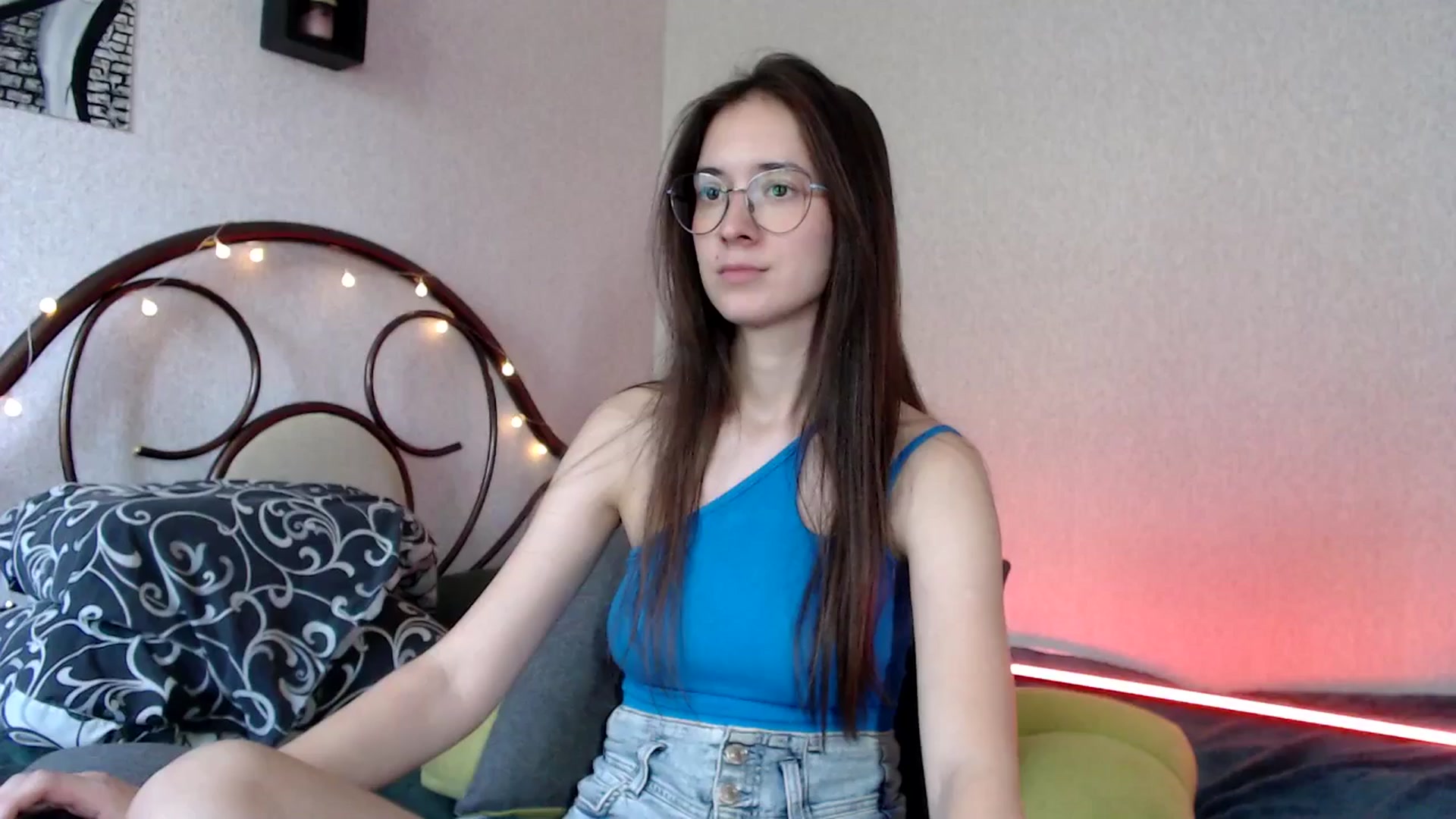 Gallery image thumbnail from Wow__kelly's myfreecams stream on, 07/02/2024, 14:07 image 8 of 20