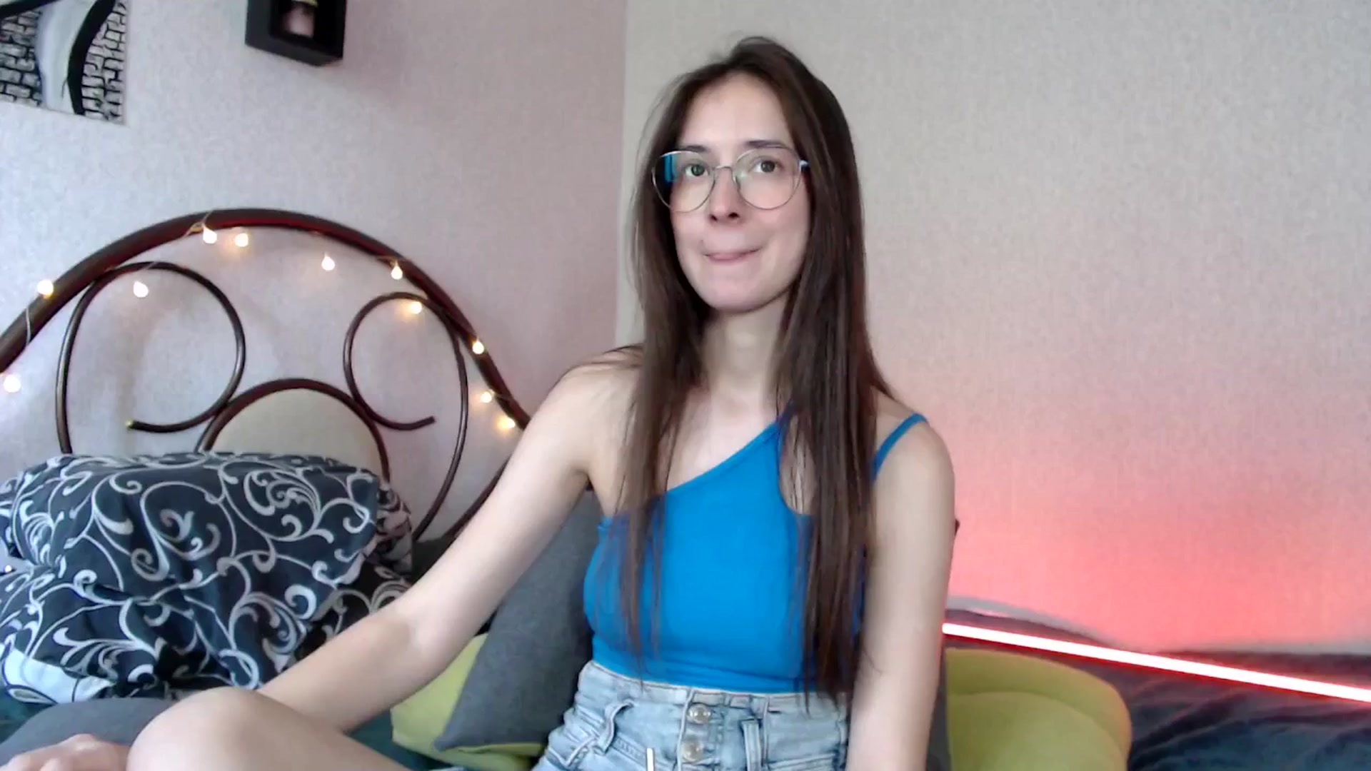 Gallery image thumbnail from Wow__kelly's myfreecams stream on, 07/02/2024, 14:07 image 4 of 20