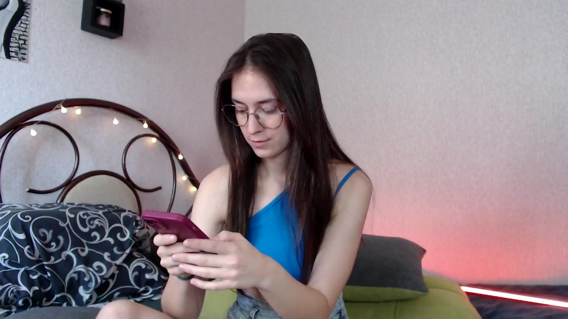 Gallery image thumbnail from Wow__kelly's myfreecams stream on, 07/02/2024, 15:26 image 6 of 20