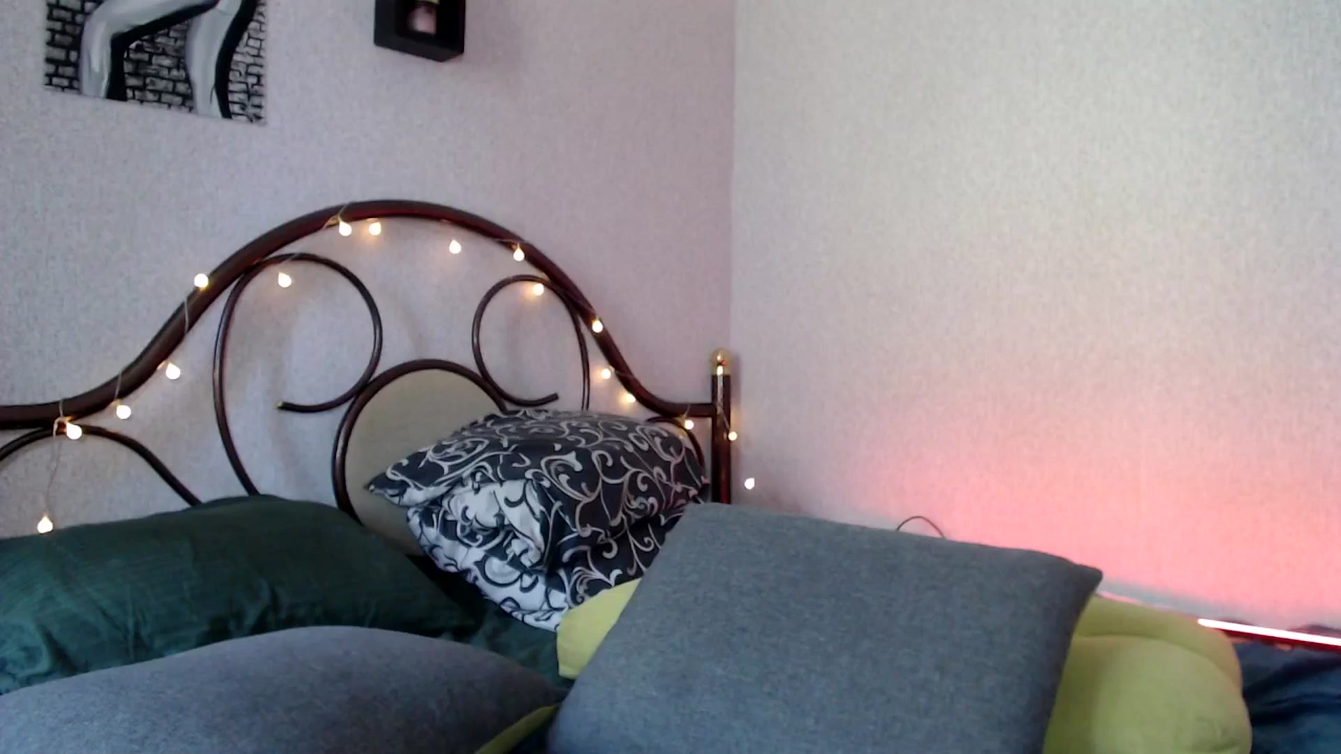 Gallery image thumbnail from Wow__kelly's myfreecams stream on, 07/06/2024, 10:32 image 8 of 20
