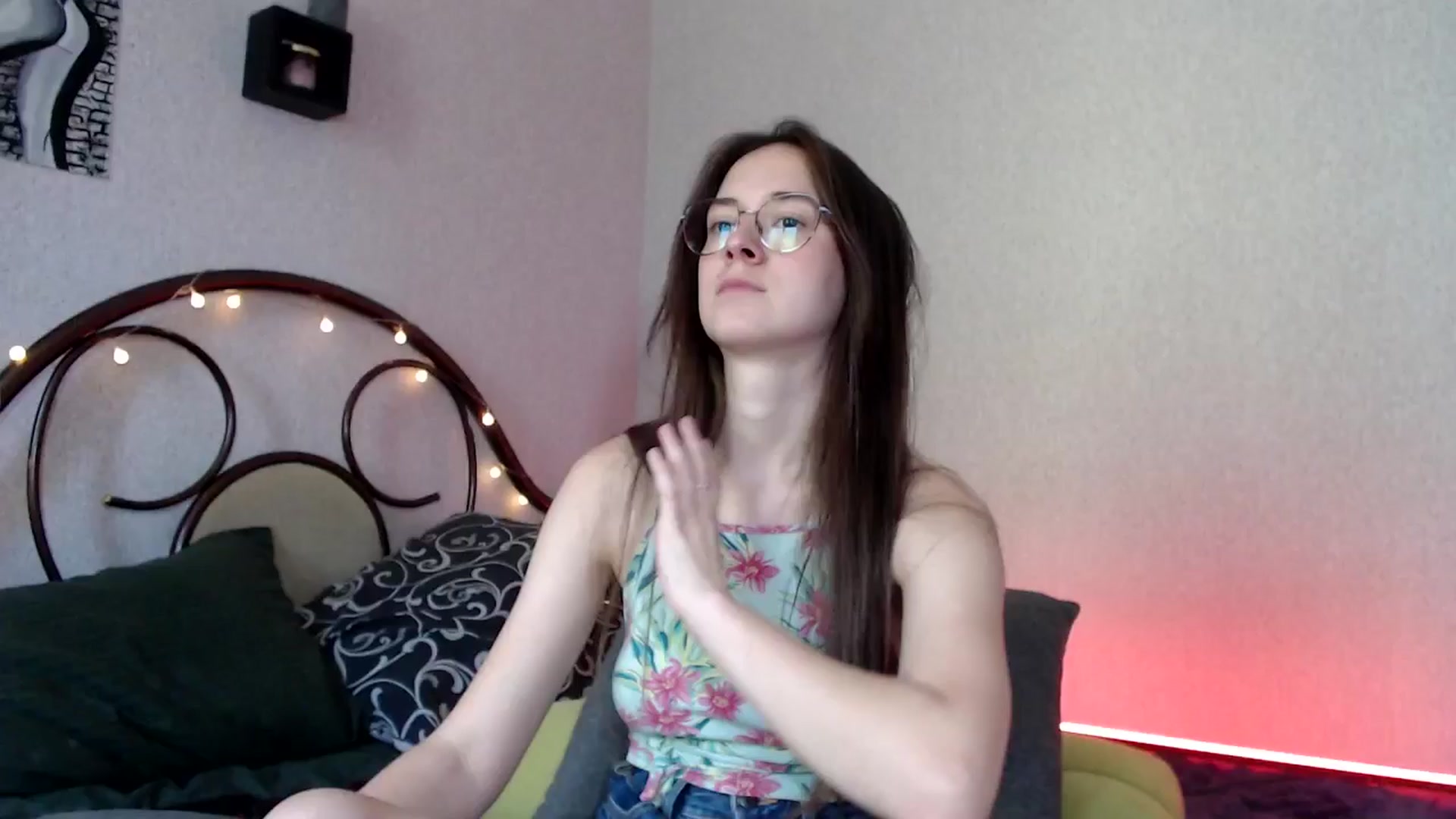 Gallery image thumbnail from Wow__kelly's myfreecams stream on, 07/08/2024, 12:03 image 3 of 20