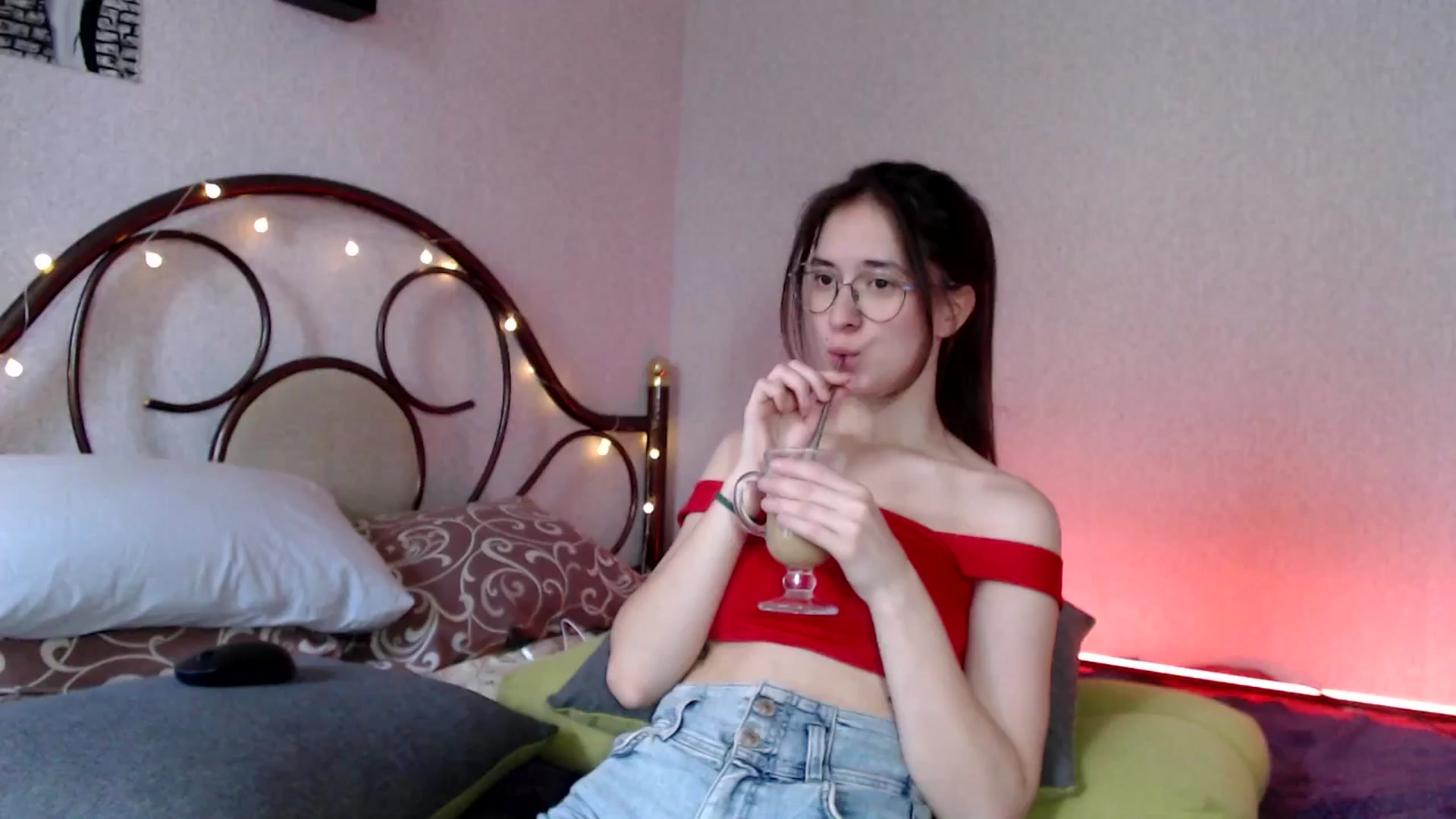 Gallery image thumbnail from Wow__kelly's myfreecams stream on, 07/11/2024, 12:57 image 2 of 20
