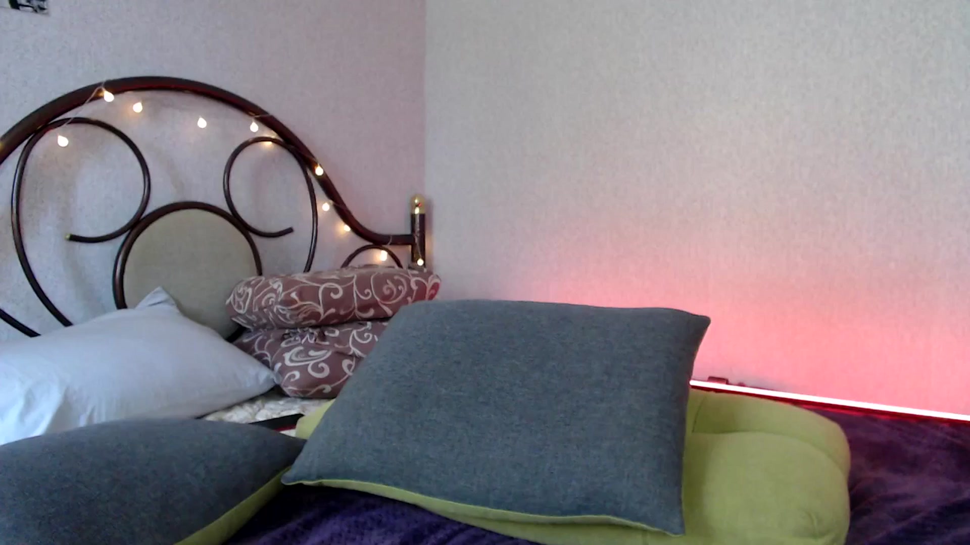 Gallery image thumbnail from Wow__kelly's myfreecams stream on, 07/14/2024, 14:16 image 13 of 20