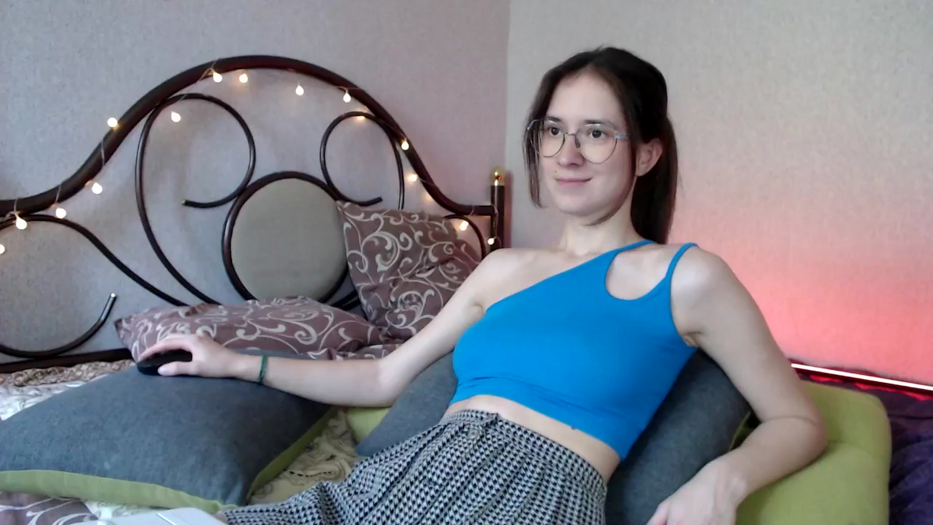 Gallery image thumbnail from Wow__kelly's myfreecams stream on, 07/18/2024, 12:12 image 11 of 20