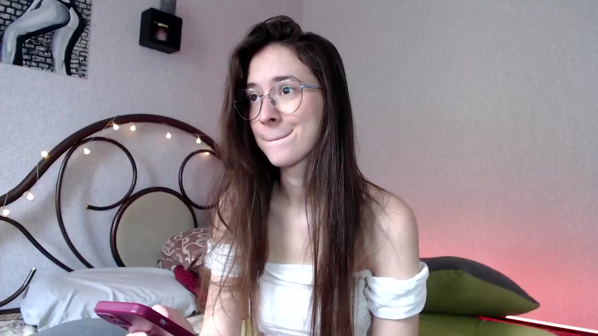 Gallery image thumbnail from Wow__kelly's myfreecams stream on, 07/22/2024, 09:53 image 3 of 20