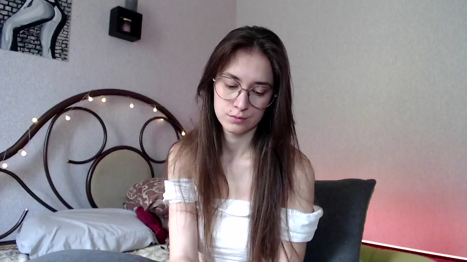 Gallery image thumbnail from Wow__kelly's myfreecams stream on, 07/22/2024, 09:53 image 5 of 20