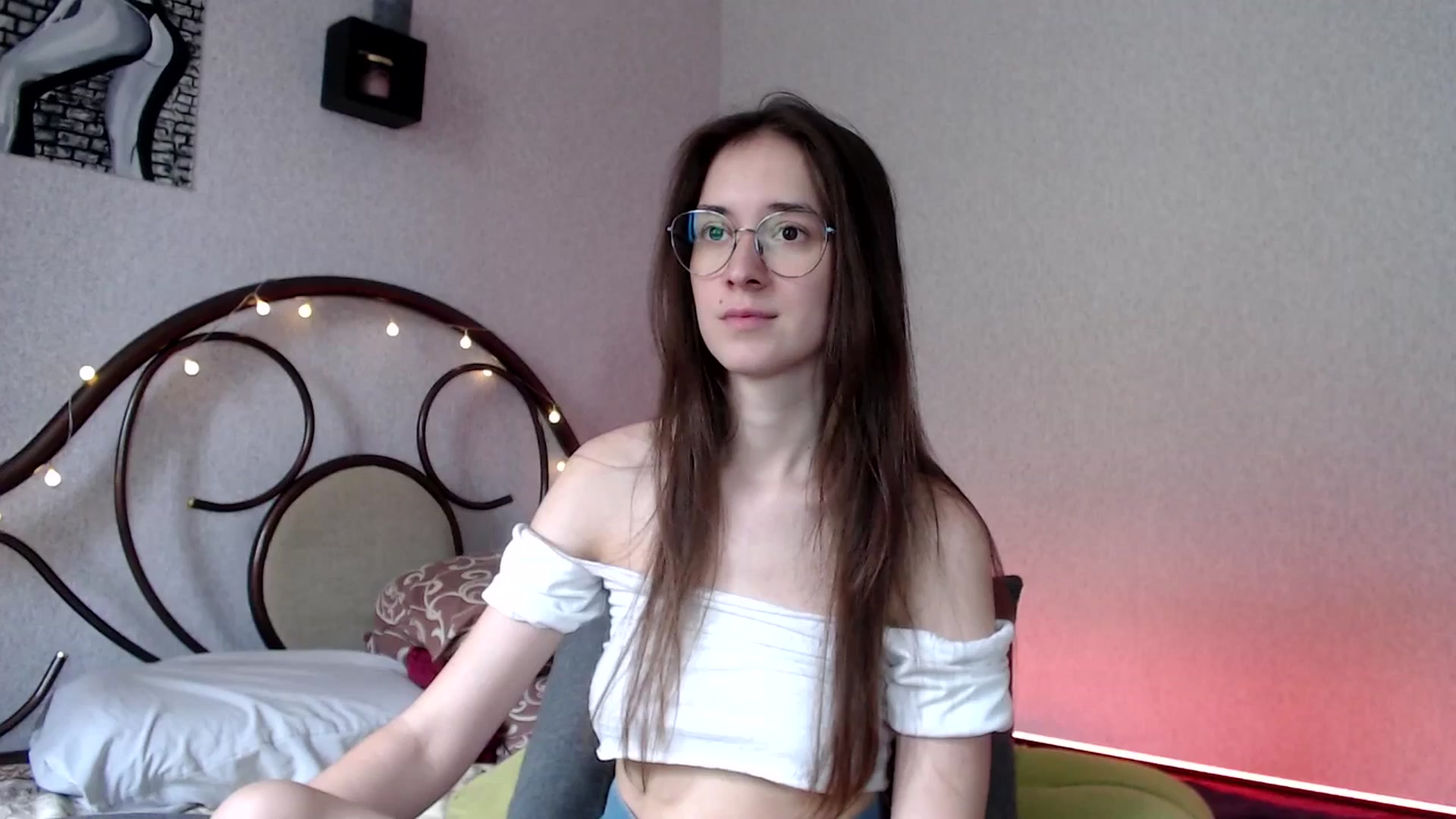 Gallery image thumbnail from Wow__kelly's myfreecams stream on, 07/22/2024, 11:30 image 15 of 20