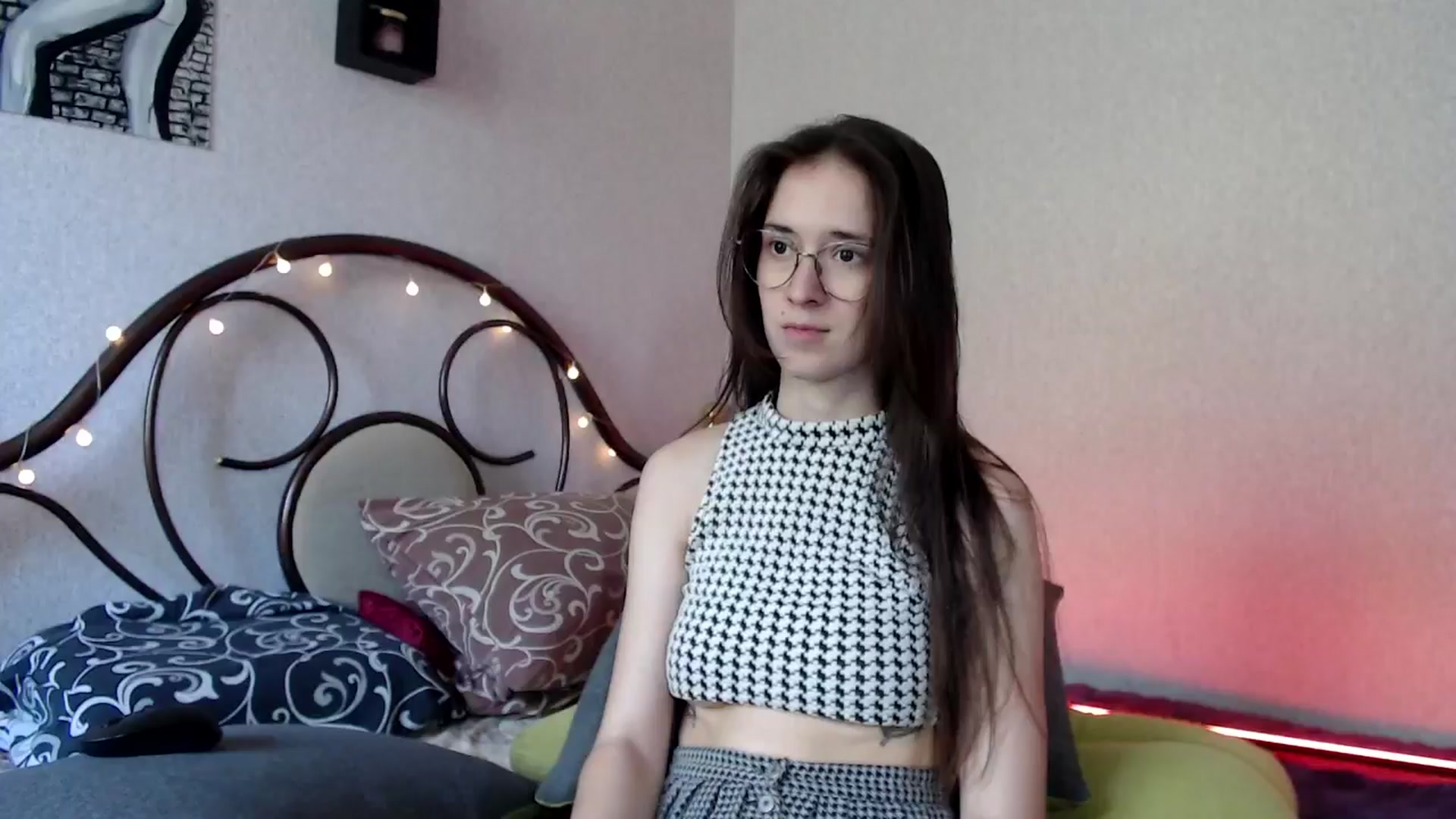 Gallery image thumbnail from Wow__kelly's myfreecams stream on, 07/23/2024, 10:39 image 5 of 20