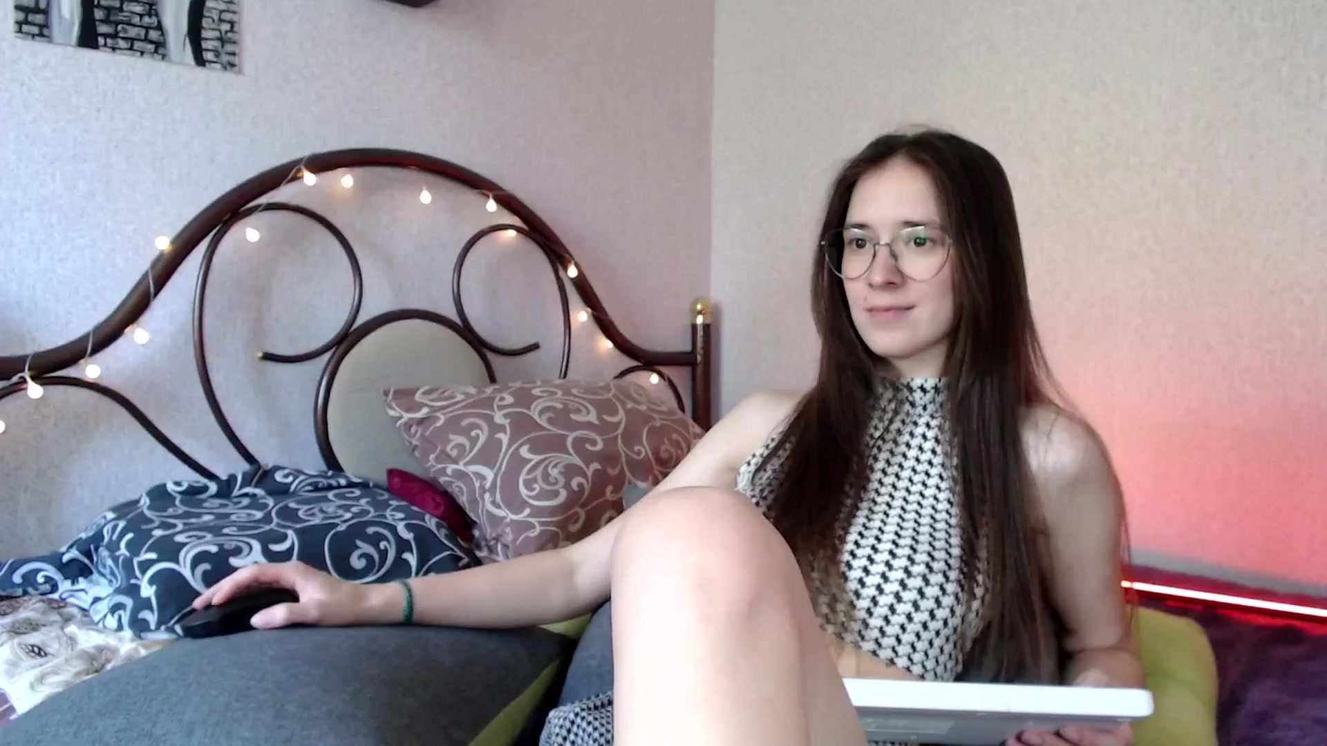 Gallery image thumbnail from Wow__kelly's myfreecams stream on, 07/23/2024, 11:41 image 15 of 20