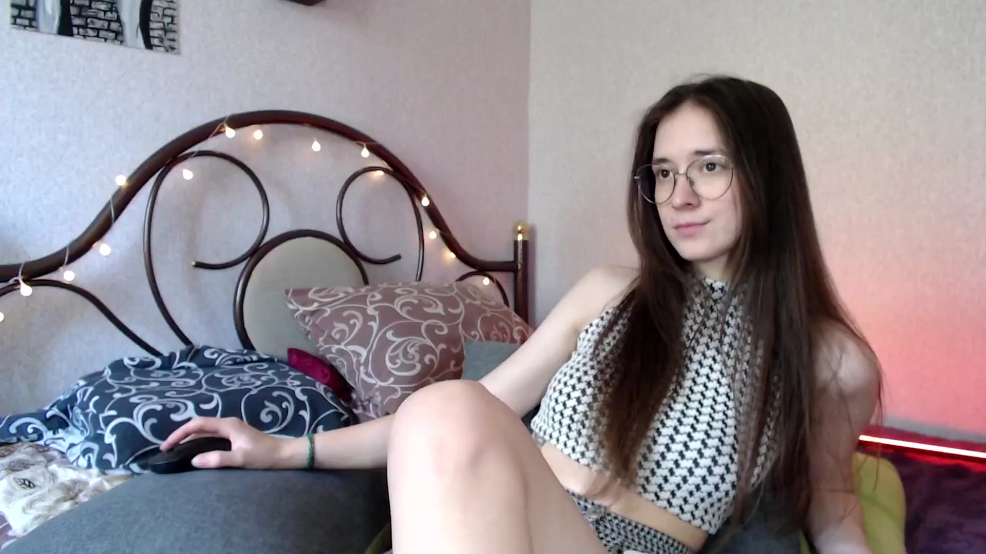 Gallery image thumbnail from Wow__kelly's myfreecams stream on, 07/23/2024, 11:41 image 9 of 20