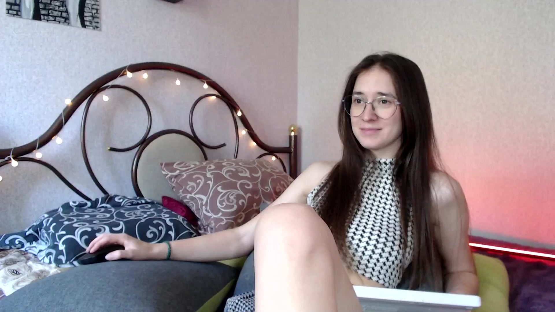 Gallery image thumbnail from Wow__kelly's myfreecams stream on, 07/23/2024, 11:41 image 16 of 20