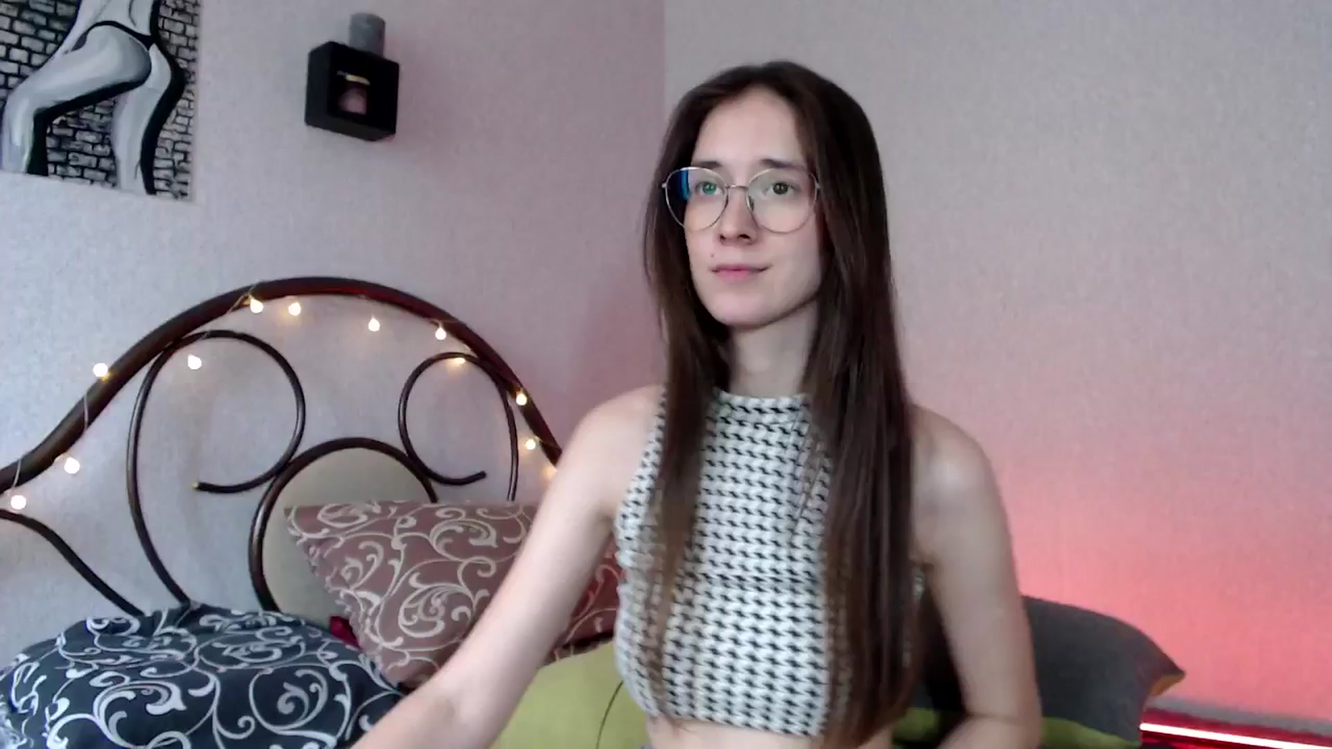 Gallery image thumbnail from Wow__kelly's myfreecams stream on, 07/23/2024, 16:02 image 6 of 20