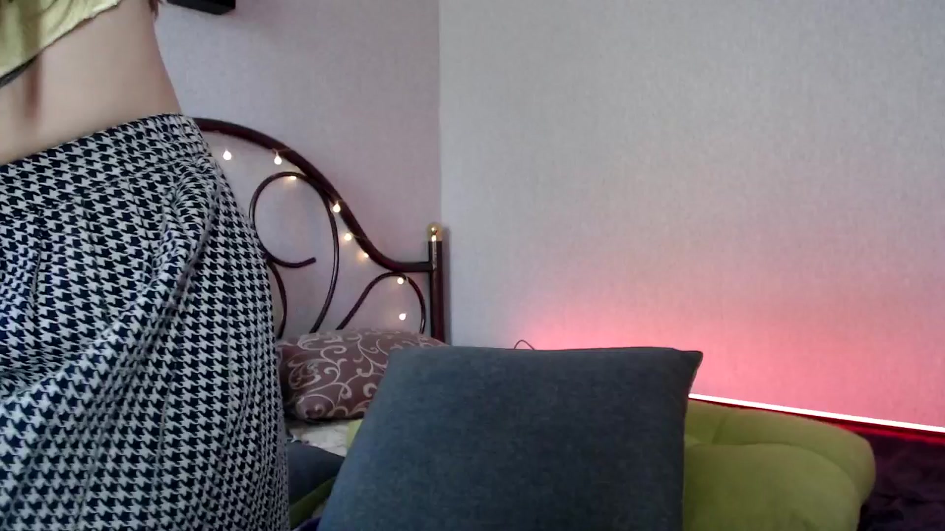 Gallery image thumbnail from Wow__kelly's myfreecams stream on, 07/31/2024, 14:30 image 7 of 20