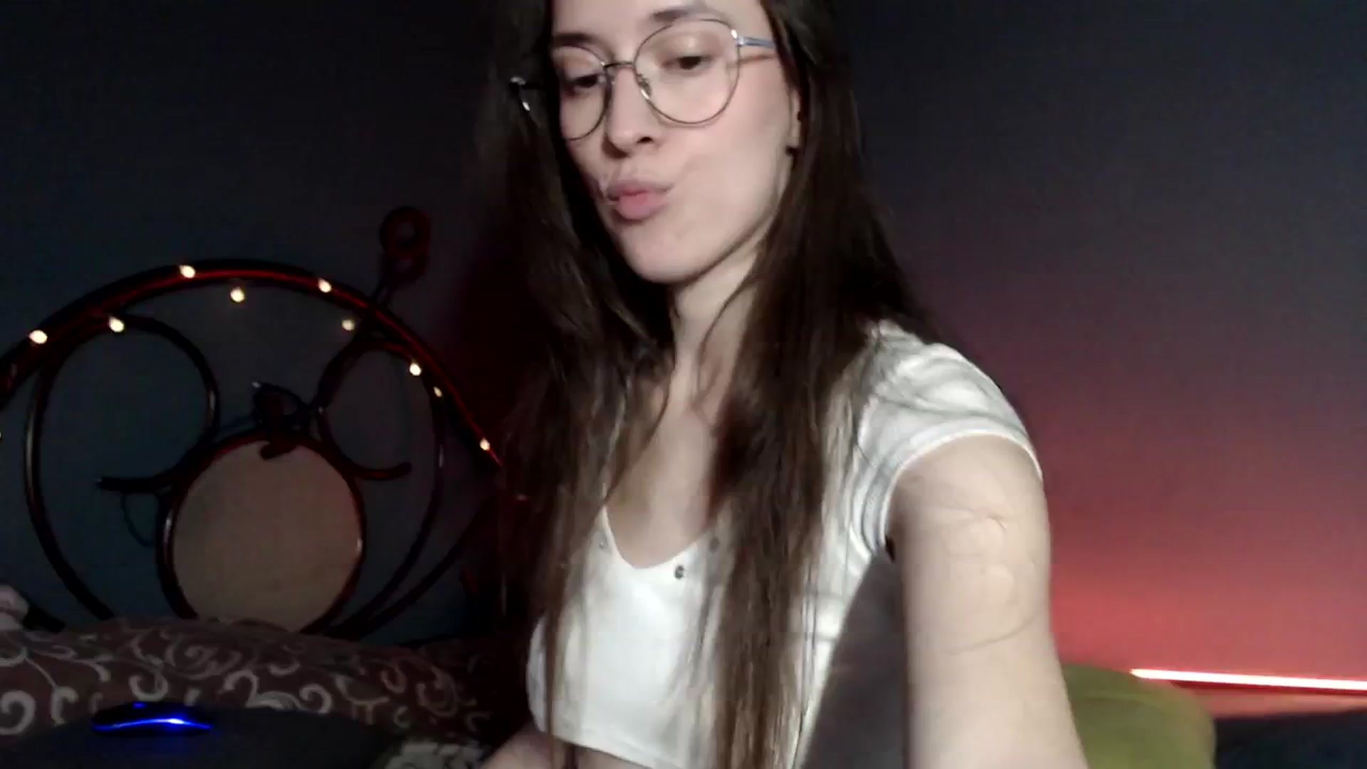 Gallery image thumbnail from Wow__kelly's myfreecams stream on, 12/27/2024, 14:30 image 4 of 20