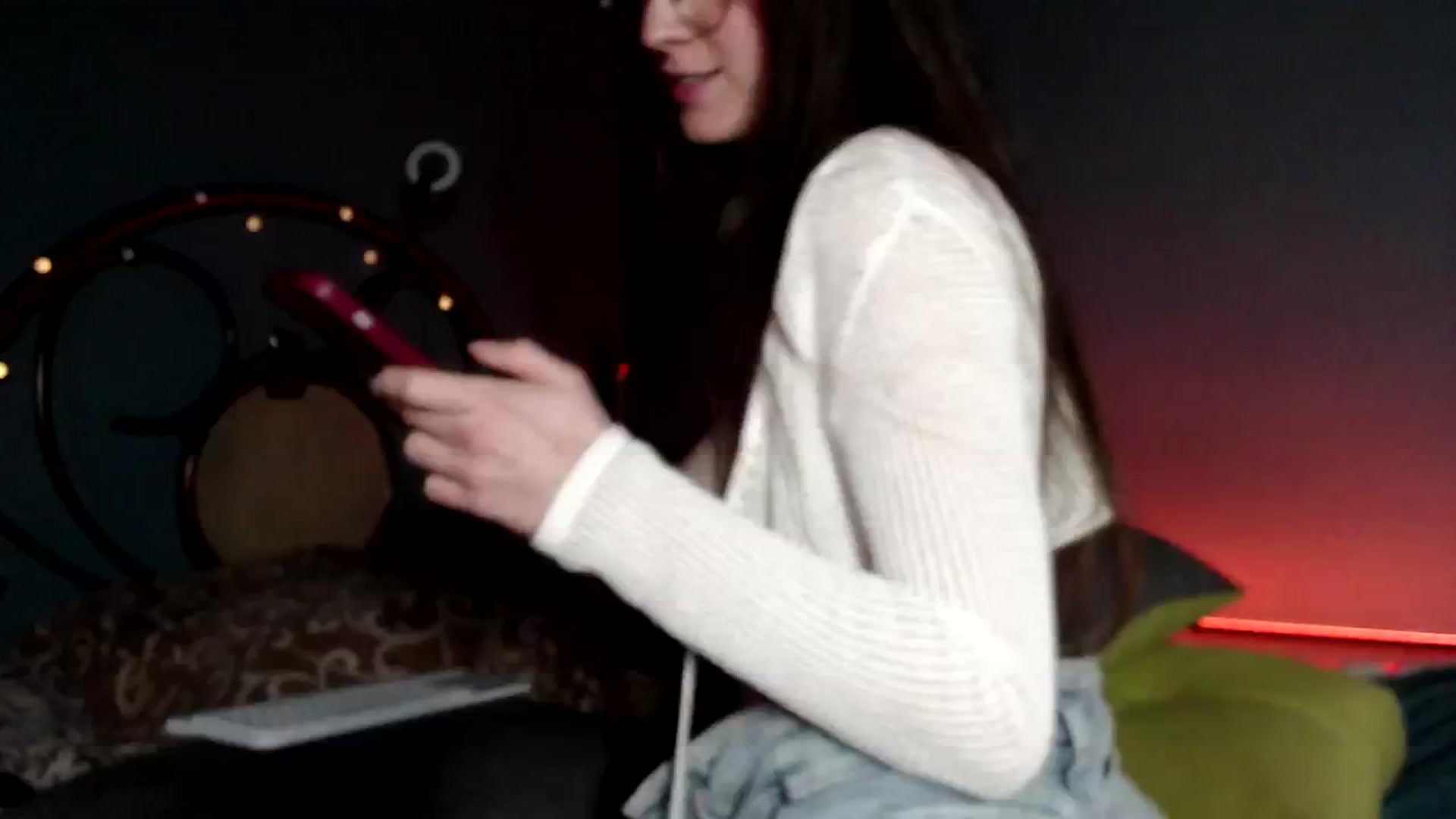 Gallery image thumbnail from Wow__kelly's myfreecams stream on, 01/03/2025, 17:30 image 14 of 20