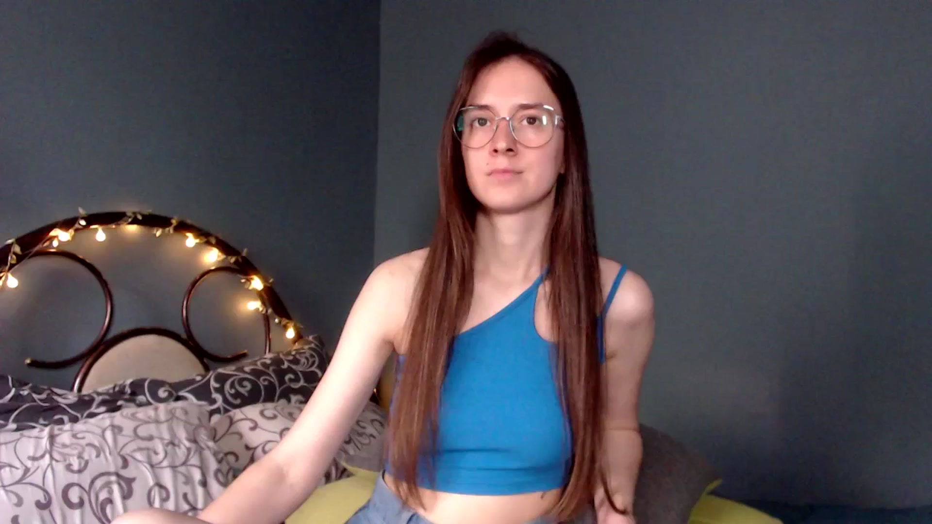 Gallery image thumbnail from Wow__kelly's myfreecams stream on, 06/16/2025, 14:56 image 14 of 20