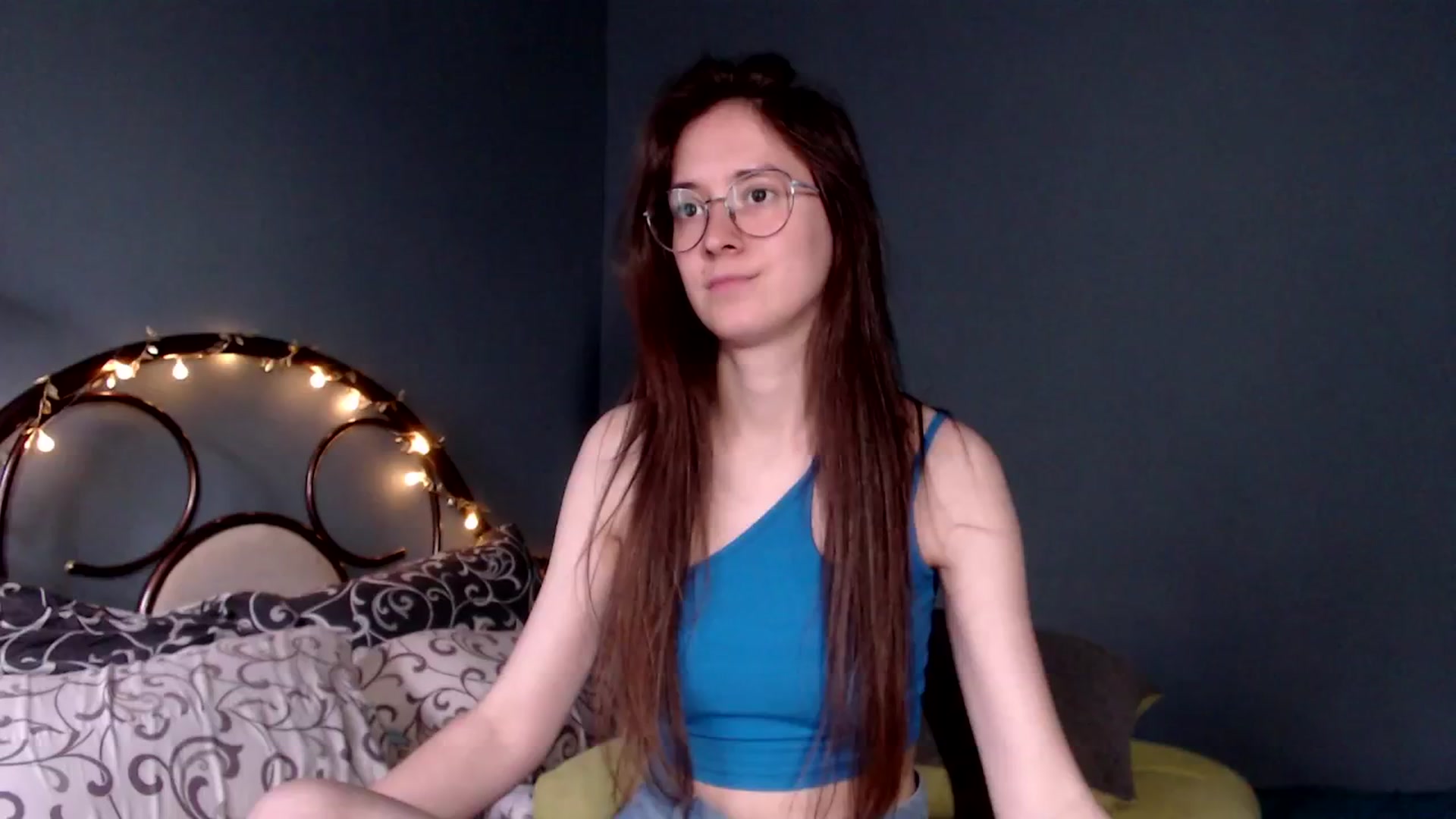 Gallery image thumbnail from Wow__kelly's myfreecams stream on, 06/16/2025, 16:03 image 9 of 20