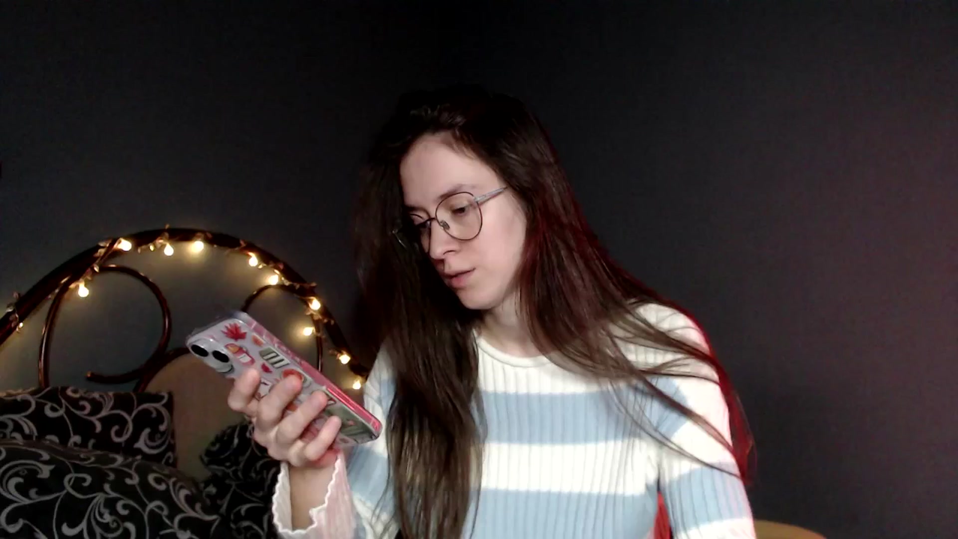 Gallery image thumbnail from Wow__kelly's myfreecams stream on, 11/26/2025, 16:23 image 9 of 20
