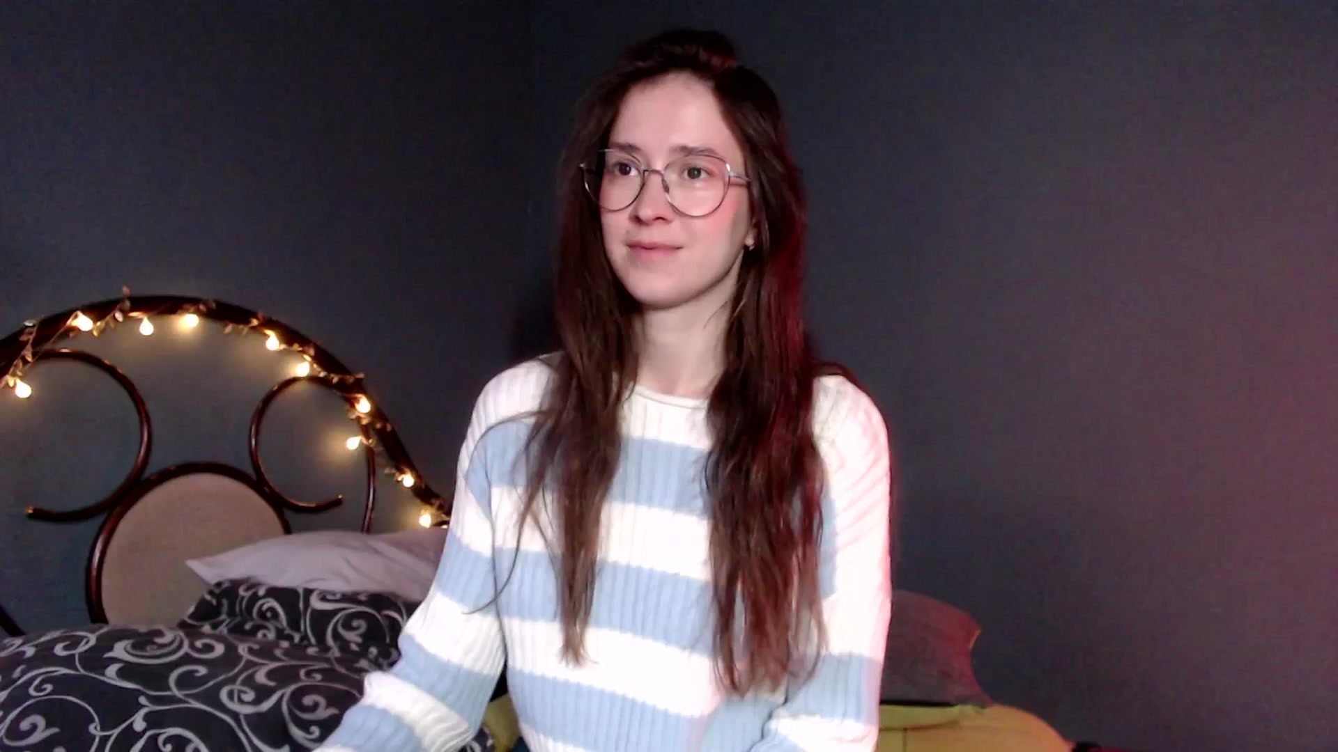 Gallery image thumbnail from Wow__kelly's myfreecams stream on, 11/30/2025, 12:50 image 15 of 20