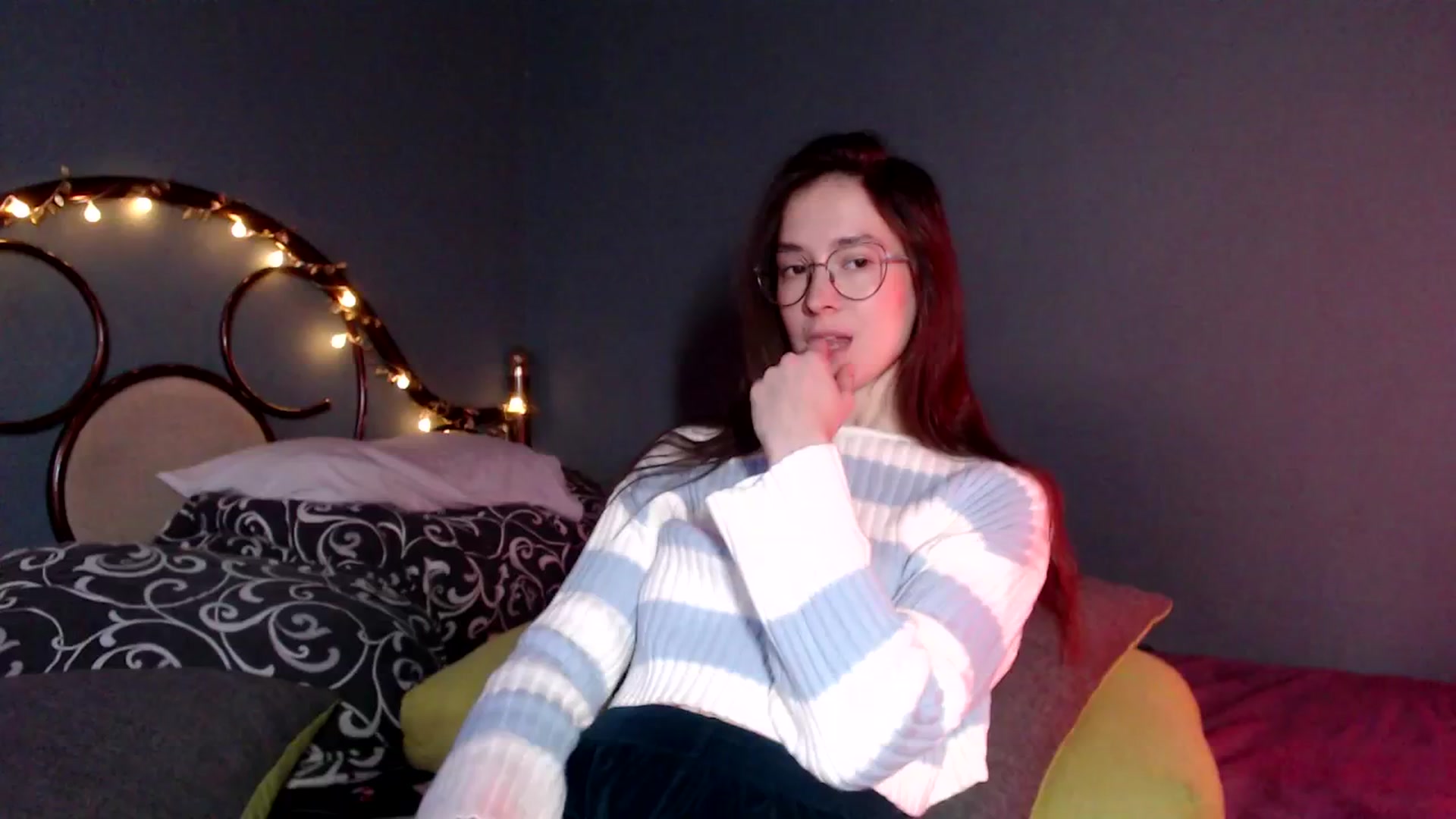 Gallery image thumbnail from Wow__kelly's myfreecams stream on, 11/30/2025, 12:50 image 19 of 20