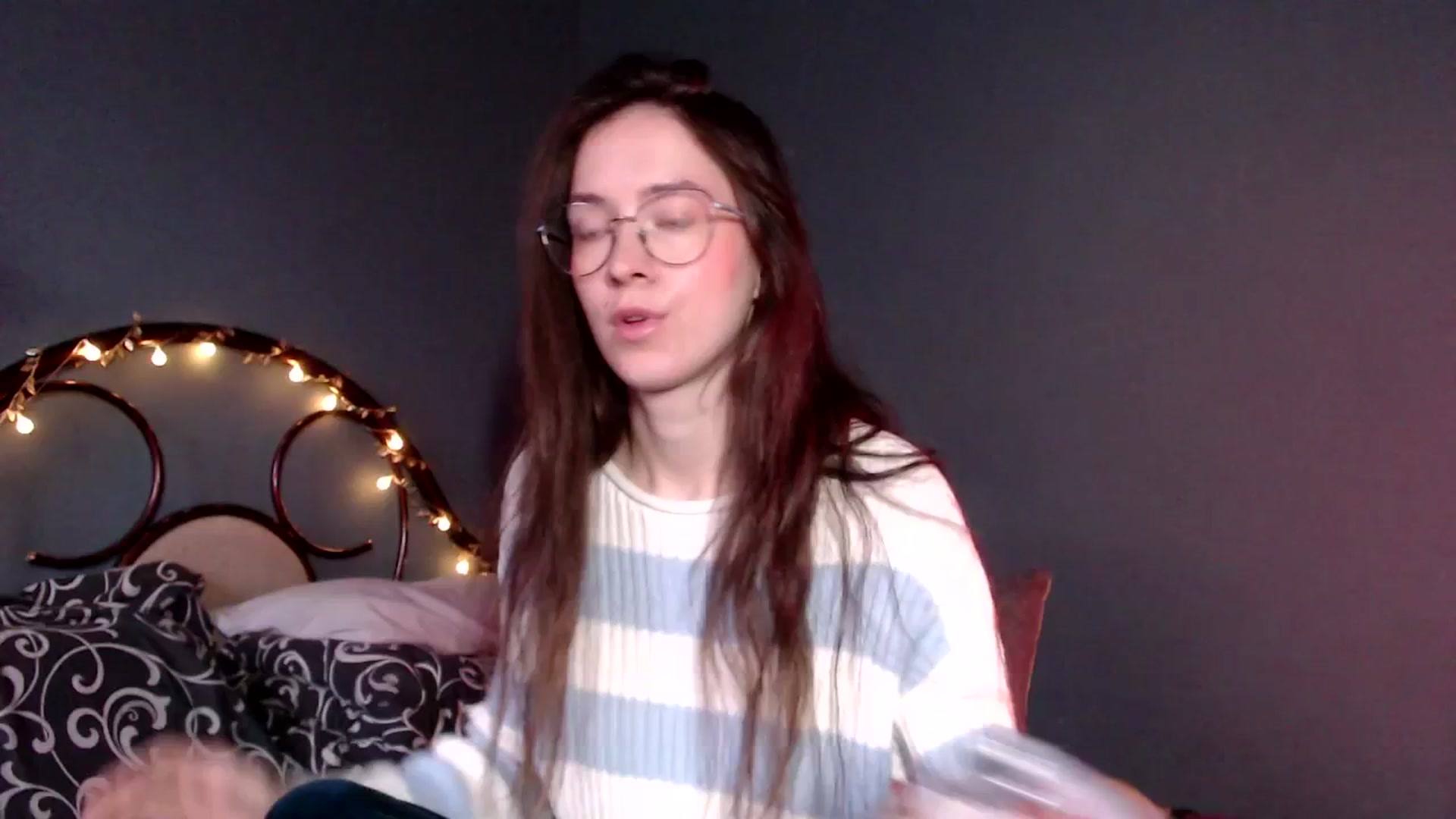 Gallery image thumbnail from Wow__kelly's myfreecams stream on, 11/30/2025, 12:50 image 10 of 20