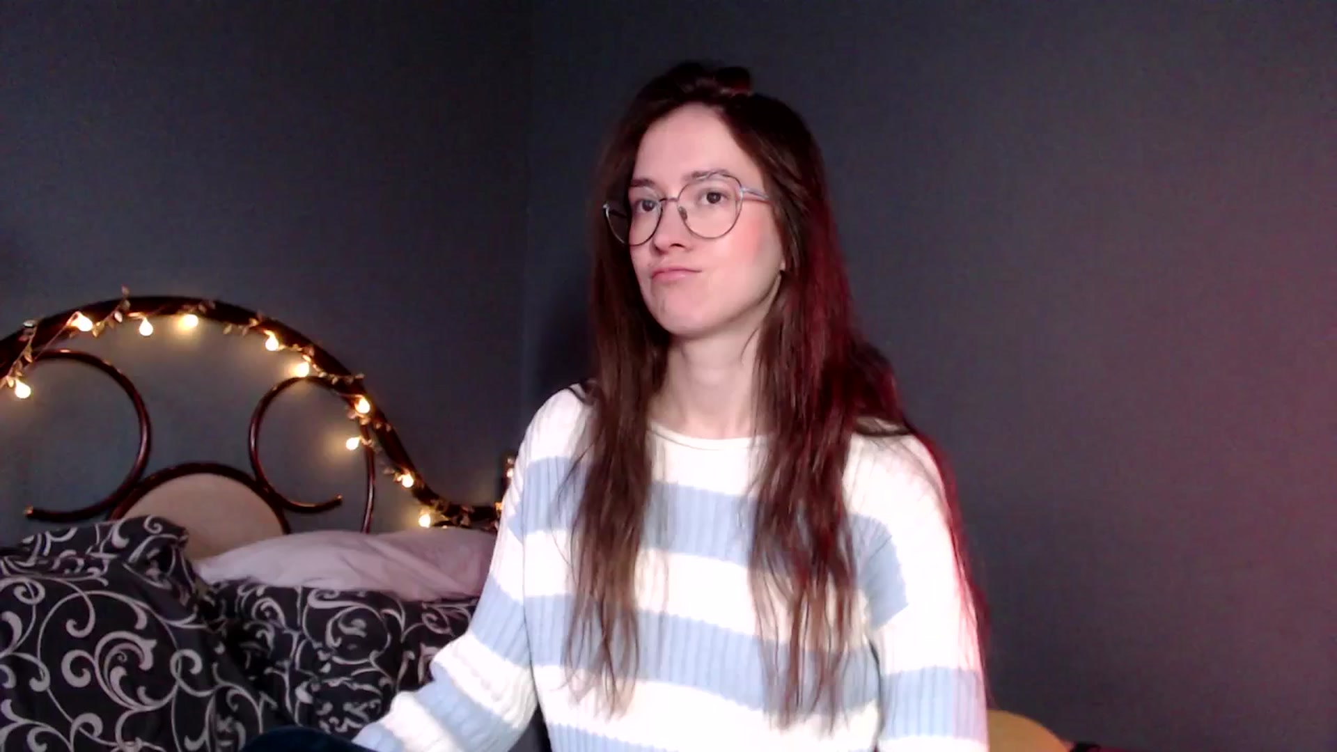 Gallery image thumbnail from Wow__kelly's myfreecams stream on, 11/30/2025, 12:50 image 7 of 20