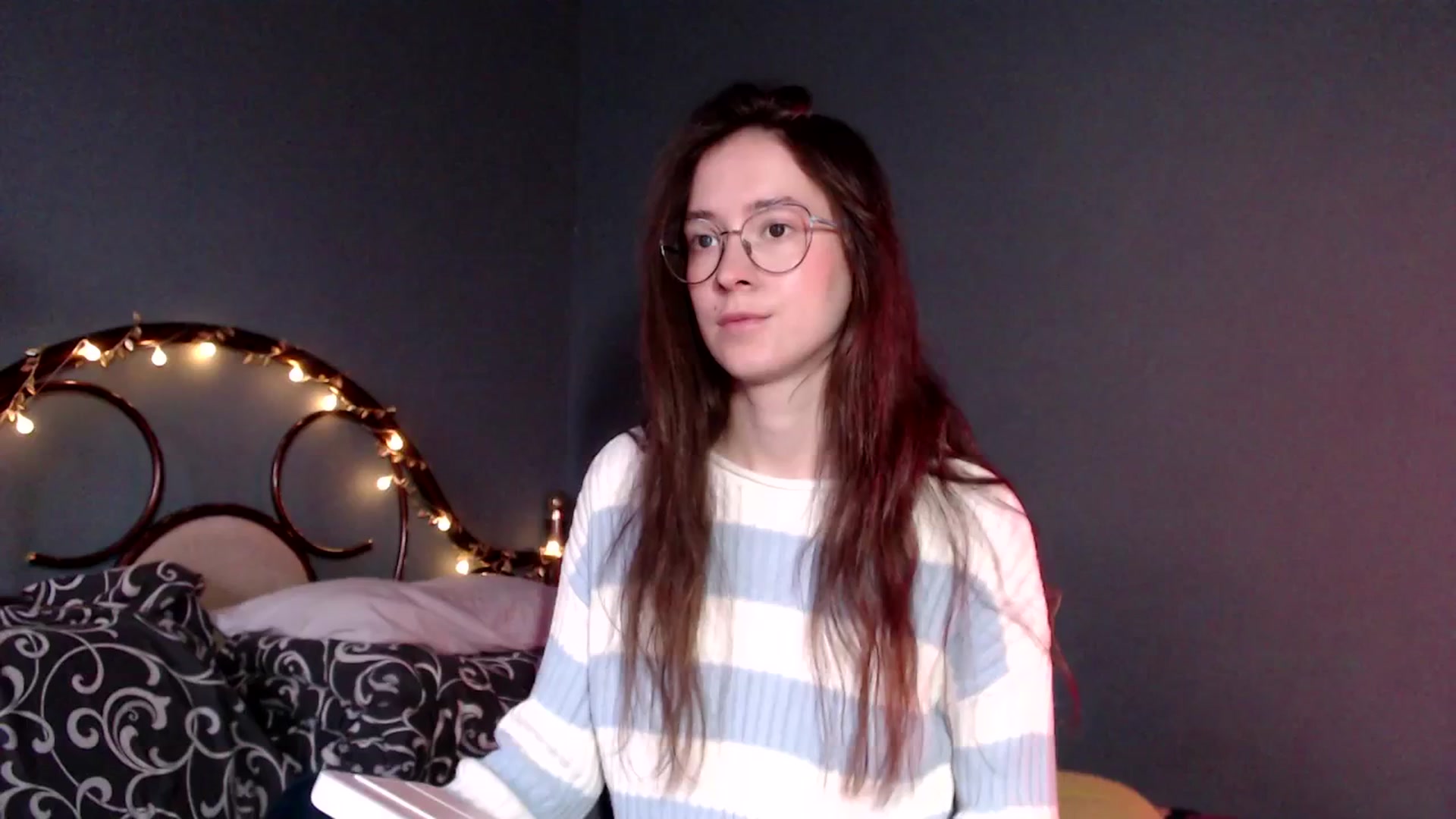 Gallery image thumbnail from Wow__kelly's myfreecams stream on, 11/30/2025, 12:50 image 8 of 20