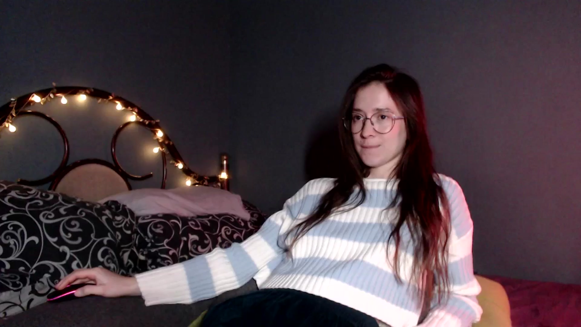 Gallery image thumbnail from Wow__kelly's myfreecams stream on, 11/30/2025, 13:51 image 7 of 20