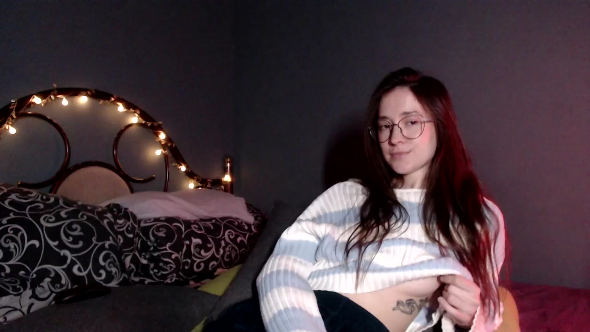 Gallery image thumbnail from Wow__kelly's myfreecams stream on, 11/30/2025, 13:51 image 13 of 20