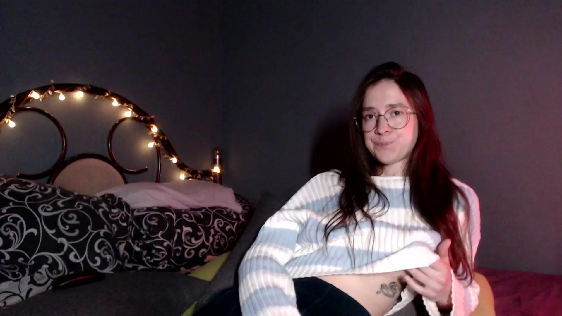 Gallery image thumbnail from Wow__kelly's myfreecams stream on, 11/30/2025, 13:51 image 10 of 20