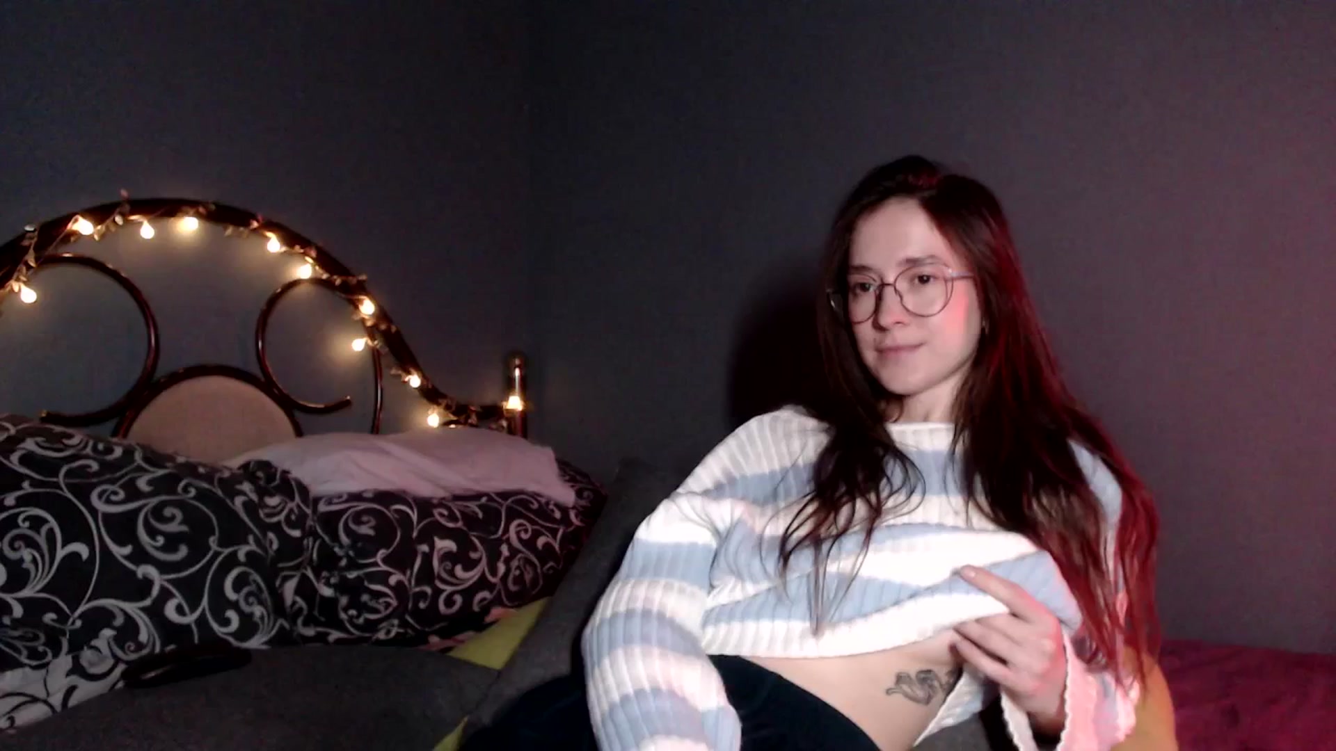 Gallery image thumbnail from Wow__kelly's myfreecams stream on, 11/30/2025, 13:51 image 12 of 20
