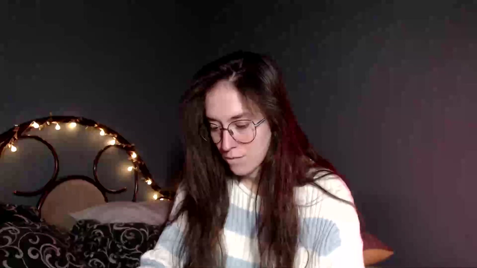 Gallery image thumbnail from Wow__kelly's myfreecams stream on, 11/30/2025, 18:31 image 4 of 20