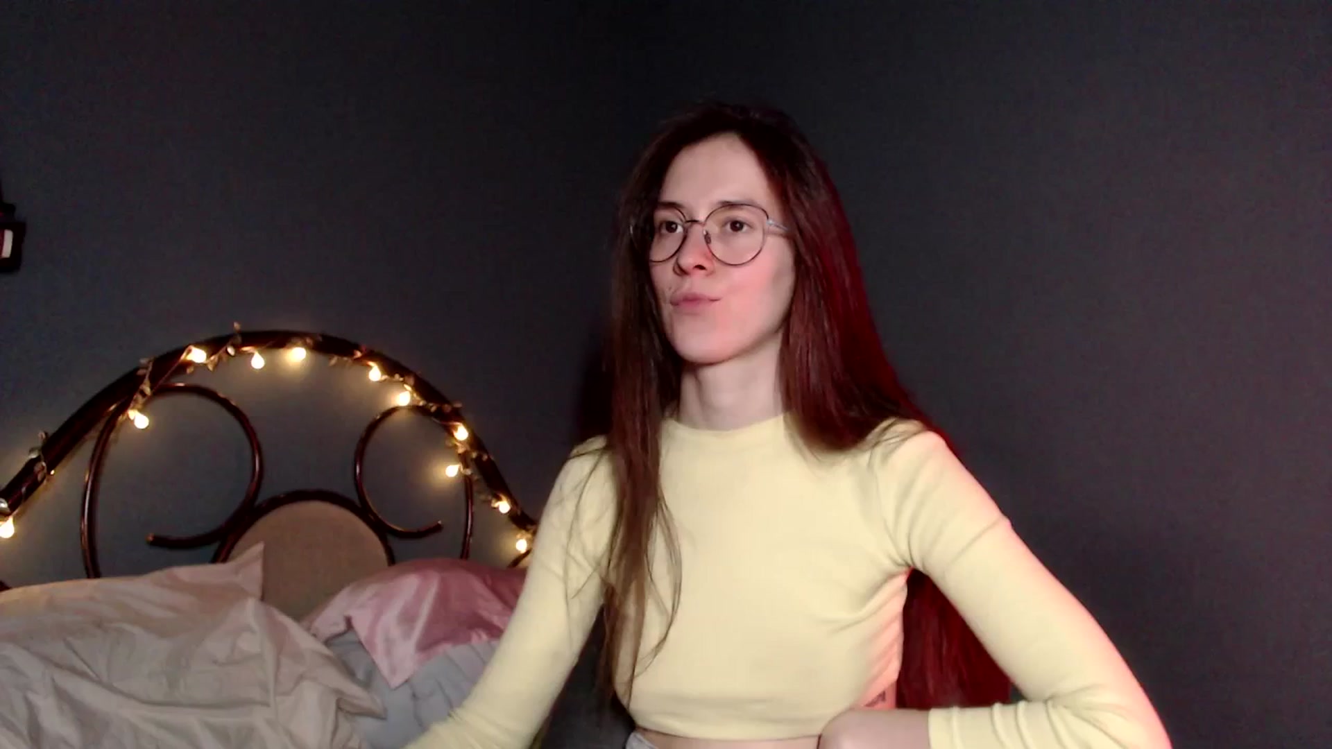 Gallery image thumbnail from Wow__kelly's myfreecams stream on, 12/06/2025, 16:10 image 10 of 20