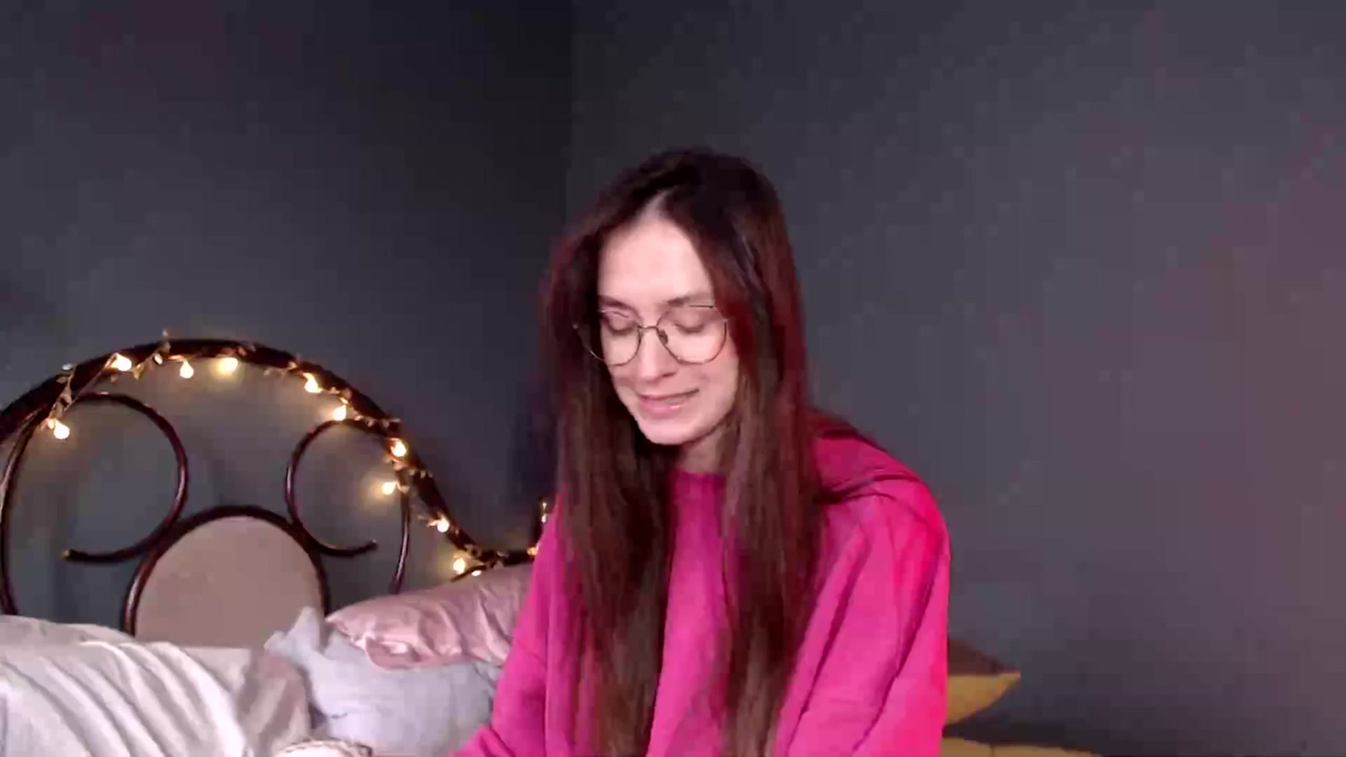 Gallery image thumbnail from Wow__kelly's myfreecams stream on, 12/07/2025, 13:25 image 1 of 20