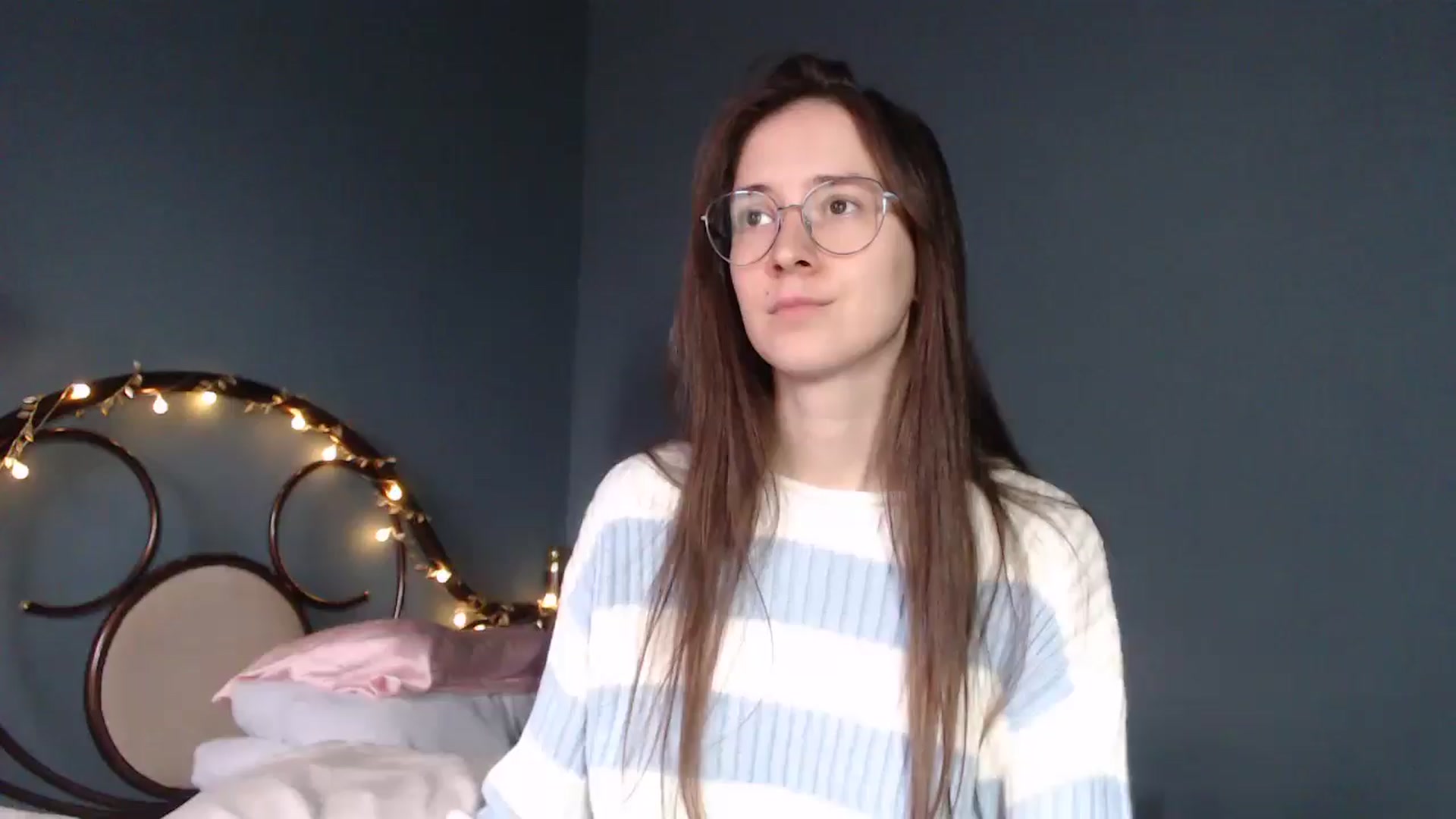 Gallery image thumbnail from Wow__kelly's myfreecams stream on, 12/08/2025, 10:52 image 1 of 20