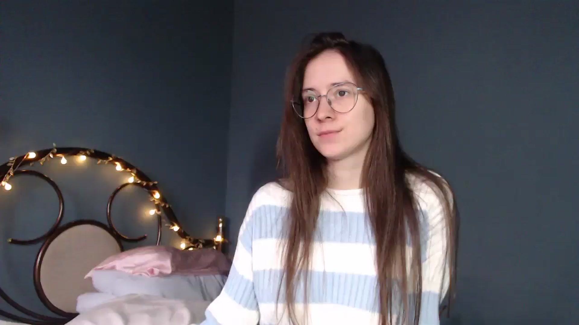 Gallery image thumbnail from Wow__kelly's myfreecams stream on, 12/08/2025, 10:52 image 6 of 20