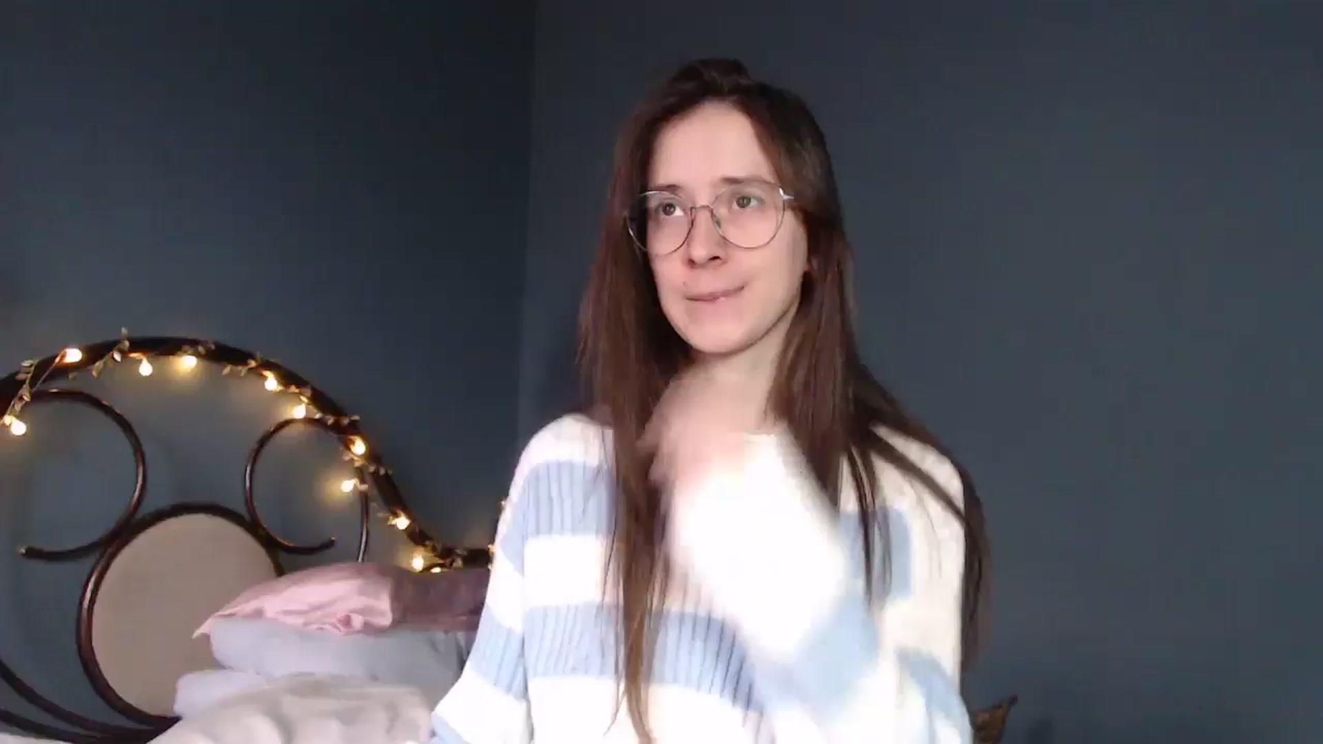 Gallery image thumbnail from Wow__kelly's myfreecams stream on, 12/08/2025, 10:52 image 4 of 20