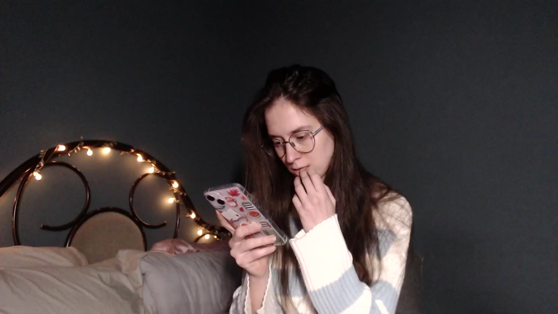 Gallery image thumbnail from Wow__kelly's myfreecams stream on, 12/12/2025, 18:31 image 1 of 20