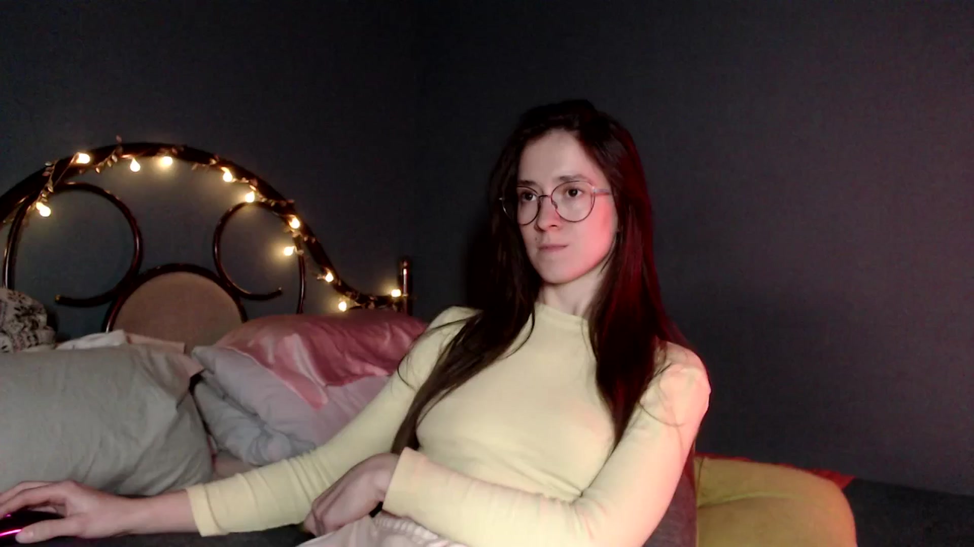 Gallery image thumbnail from Wow__kelly's myfreecams stream on, 12/13/2025, 15:22 image 6 of 20