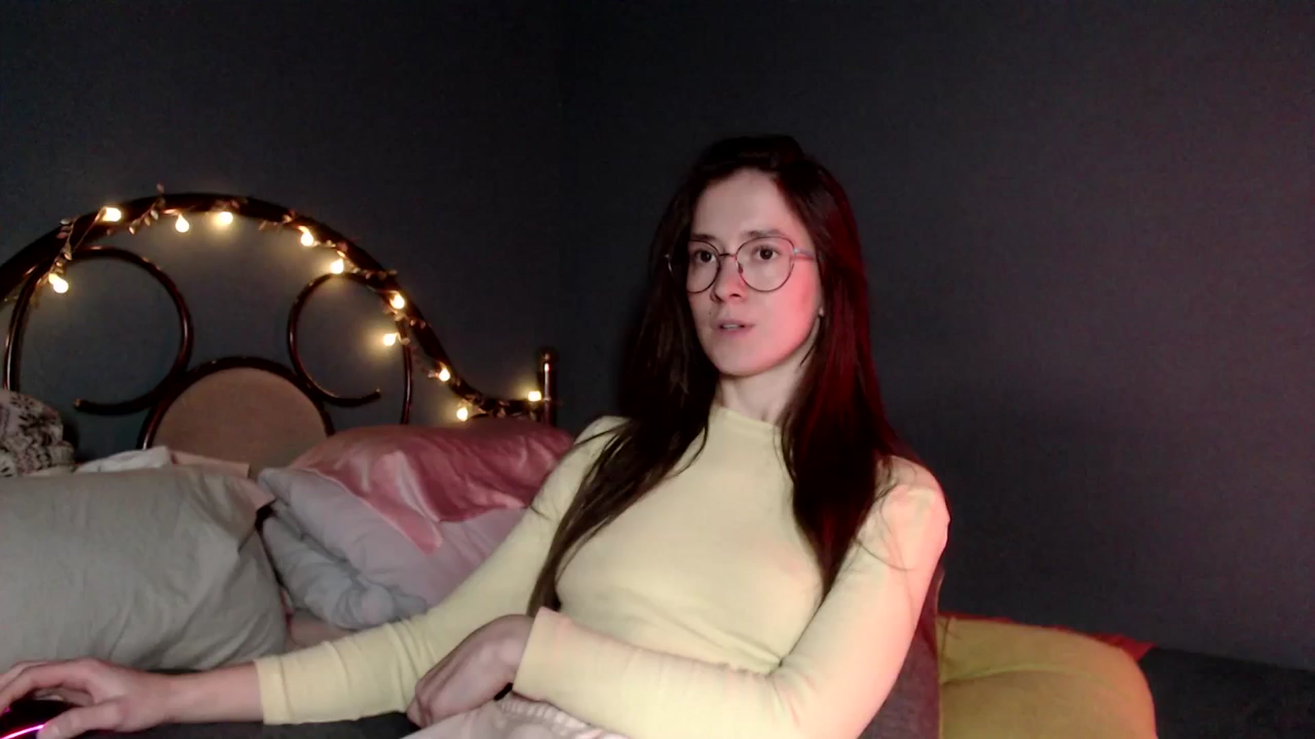 Gallery image thumbnail from Wow__kelly's myfreecams stream on, 12/13/2025, 15:22 image 7 of 20