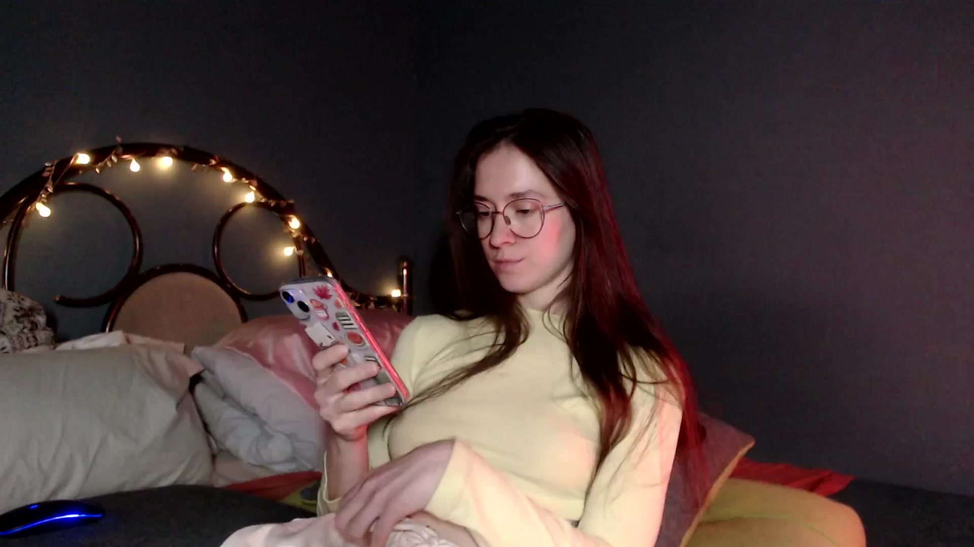Gallery image thumbnail from Wow__kelly's myfreecams stream on, 12/13/2025, 15:22 image 17 of 20