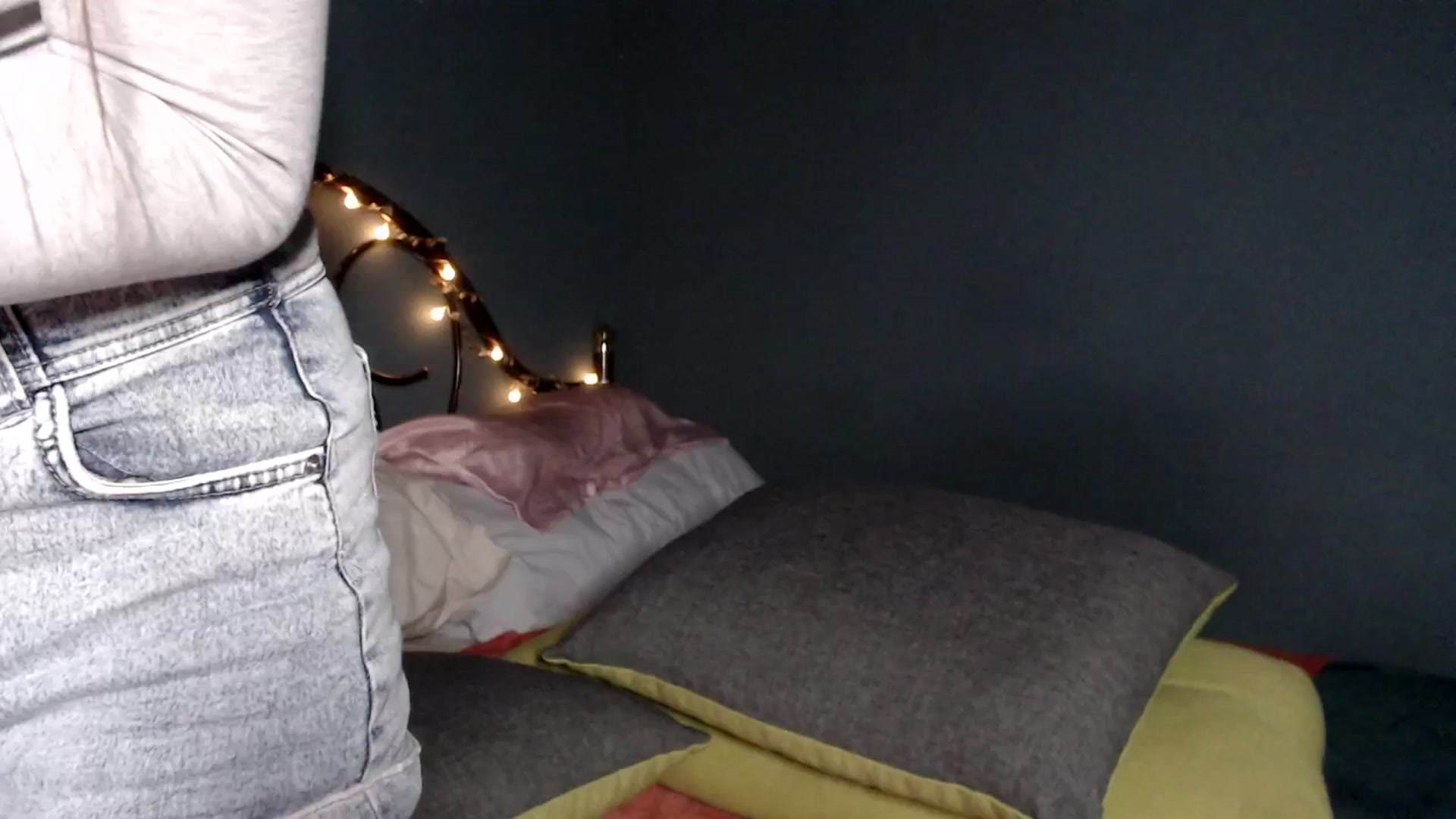 Gallery image thumbnail from Wow__kelly's myfreecams stream on, 12/14/2025, 17:24 image 10 of 20