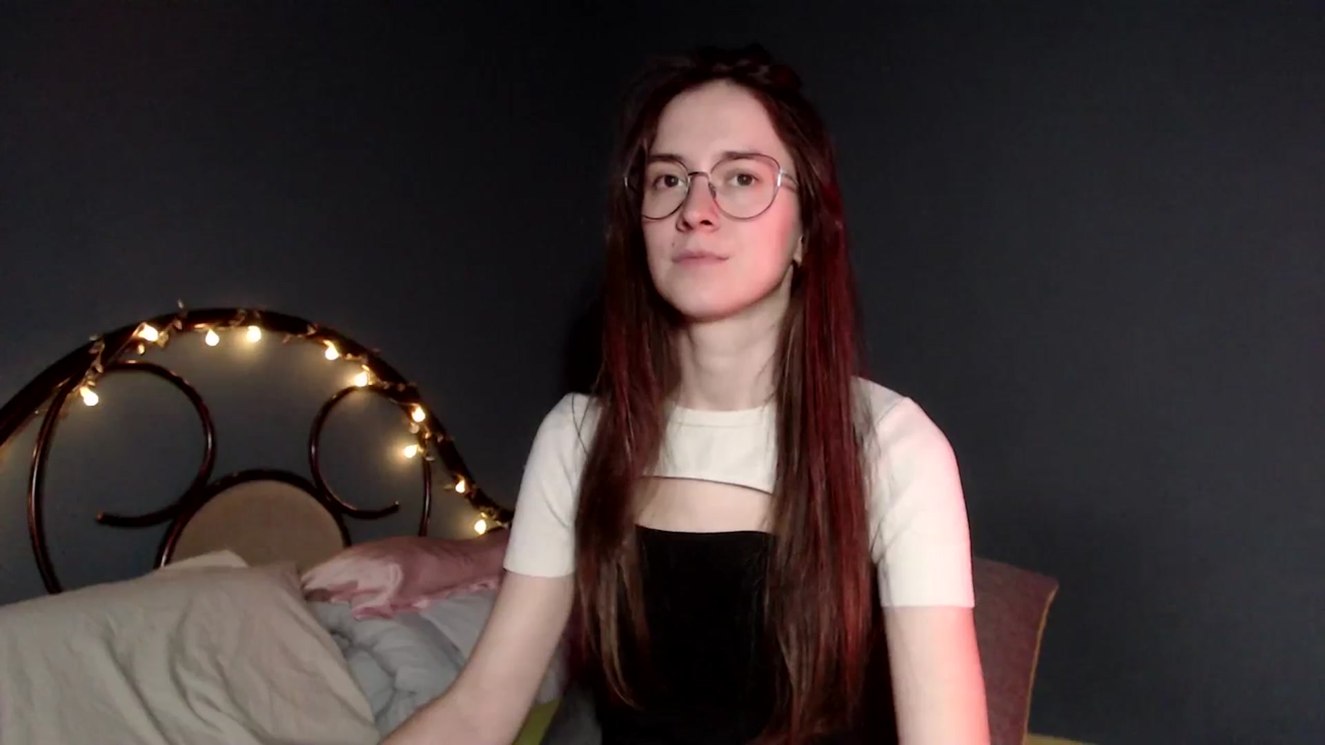 Gallery image thumbnail from Wow__kelly's myfreecams stream on, 12/19/2025, 17:30 image 2 of 20
